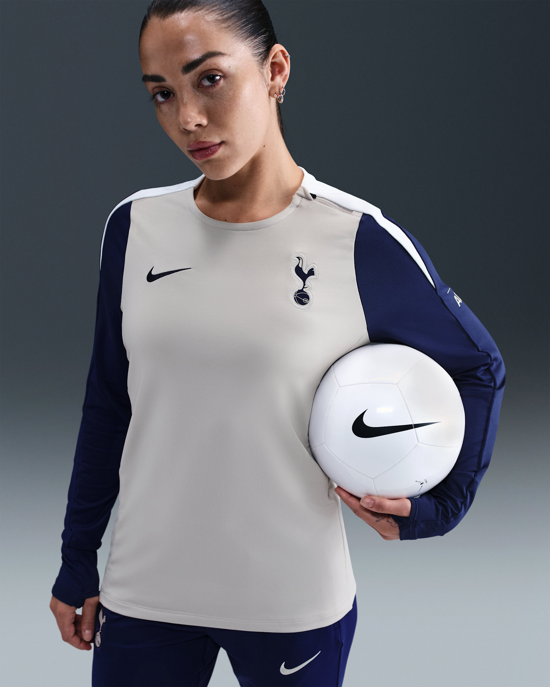 Tottenham Hotspur Strike Women's Nike Dri-FIT Football Crew-Neck Knit Top - Light Iron Ore/Binary Blue/White/Binary Blue