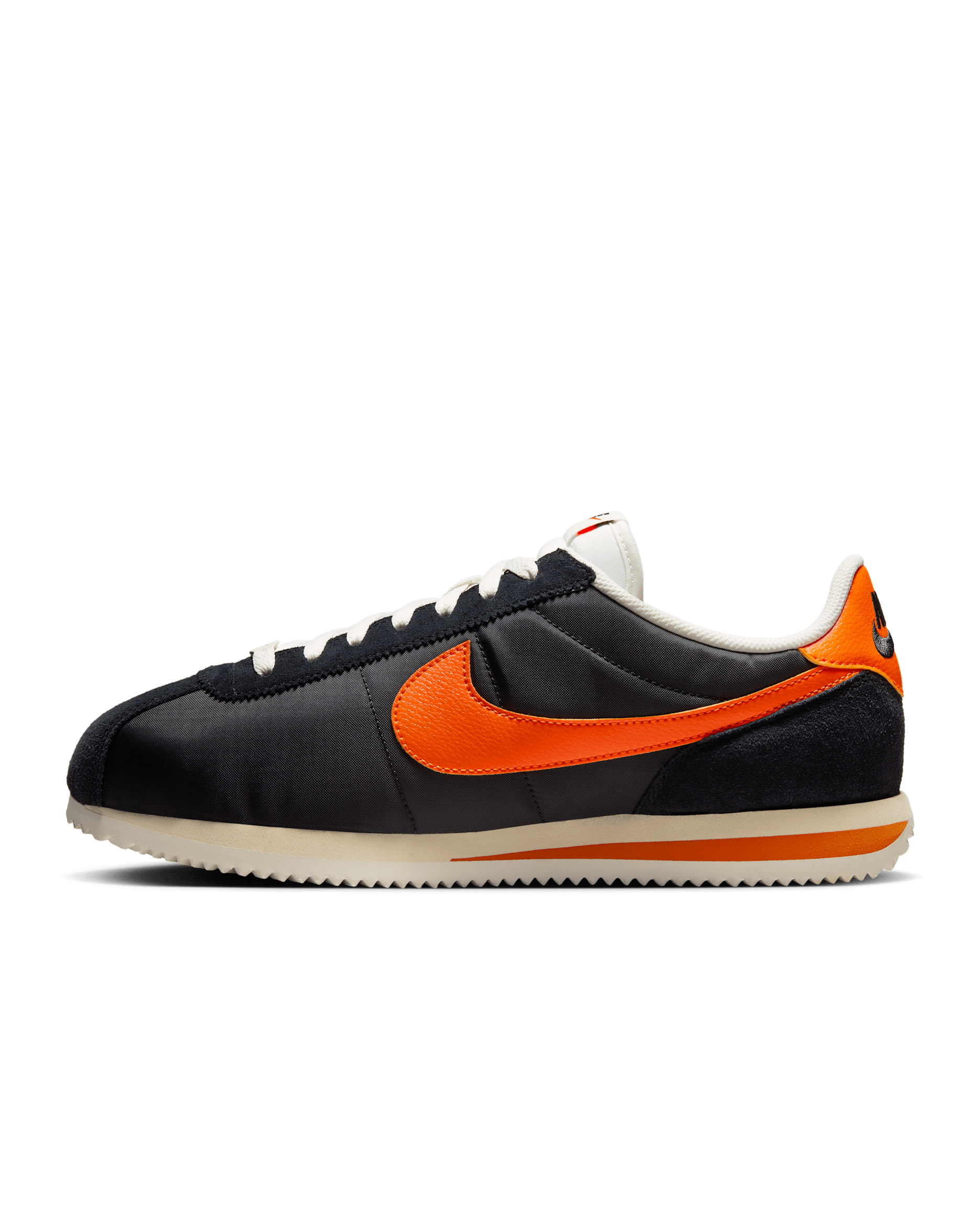 Tenis para hombre Nike Cortez Textile - Negro/Vela/Muselina/Naranja seguridad