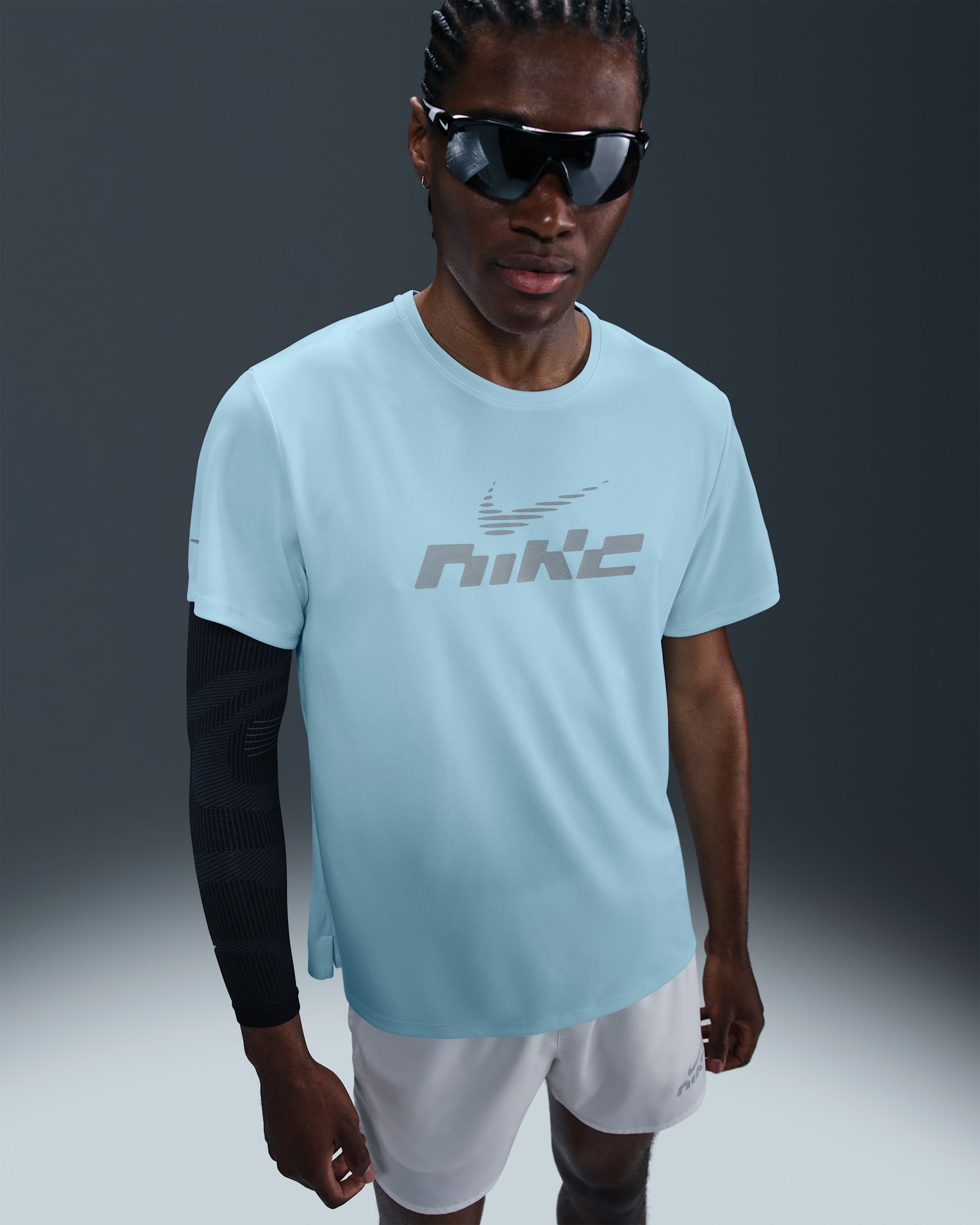 Playera de correr de manga corta Dri-FIT UV para hombre Nike Miler Flash - Azul glacial