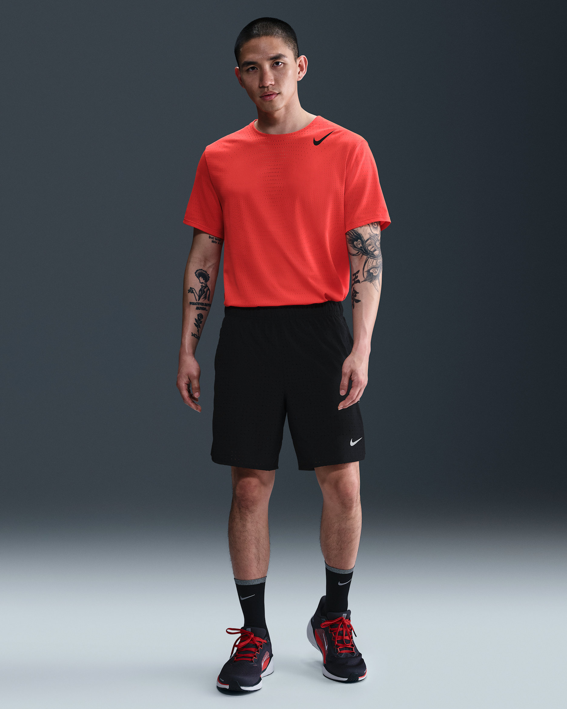 Nike Challenger Breathe 男款 Dri-FIT 7" 二合一跑步短褲 - 黑色/黑色/黑色
