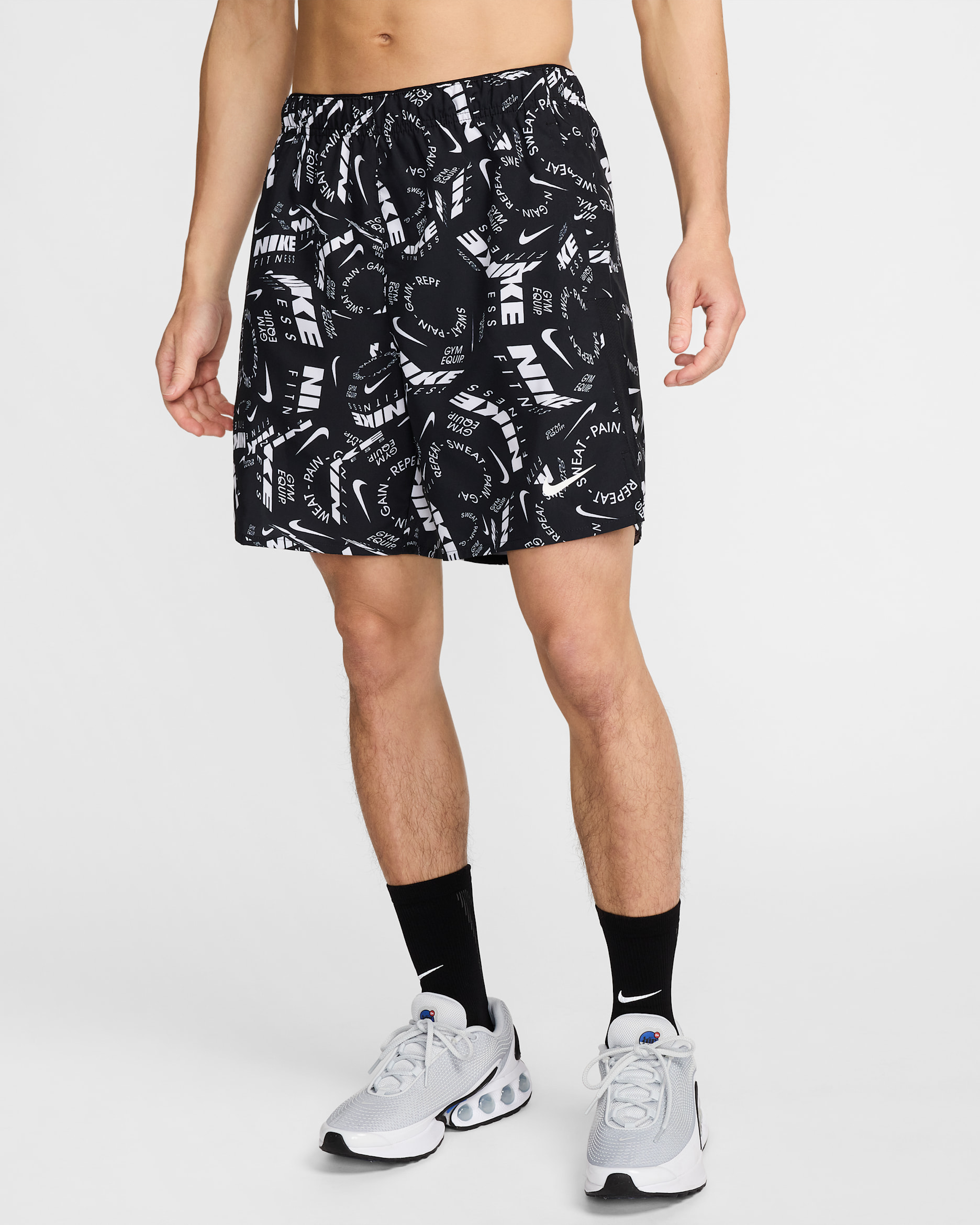 Nike Challenger Men's 18cm (approx.) Dri-FIT Unlined Versatile Shorts - Black/White/Black/White