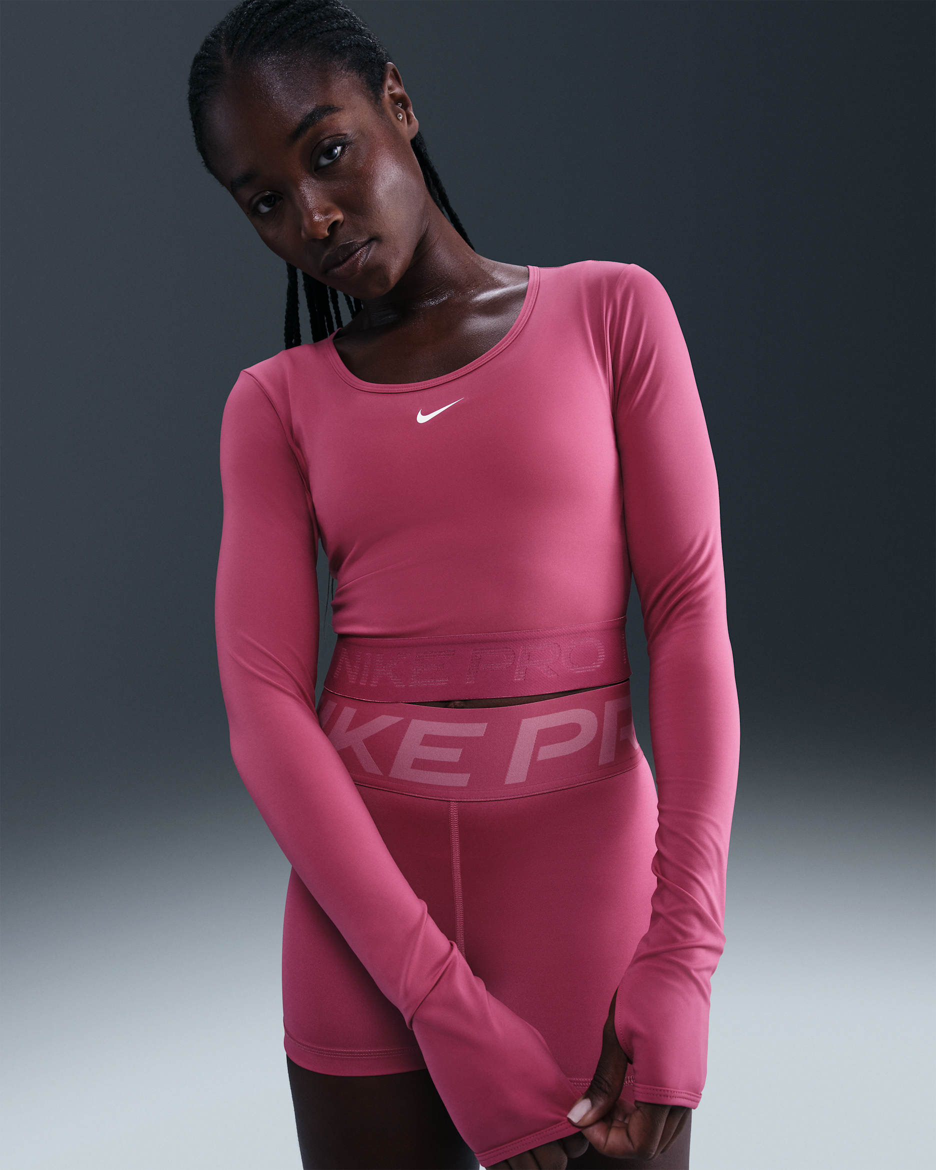 Playera de manga larga Dri-FIT cropped para mujer Nike Pro - Remolacha dulce/Castaña enérgico/Blanco