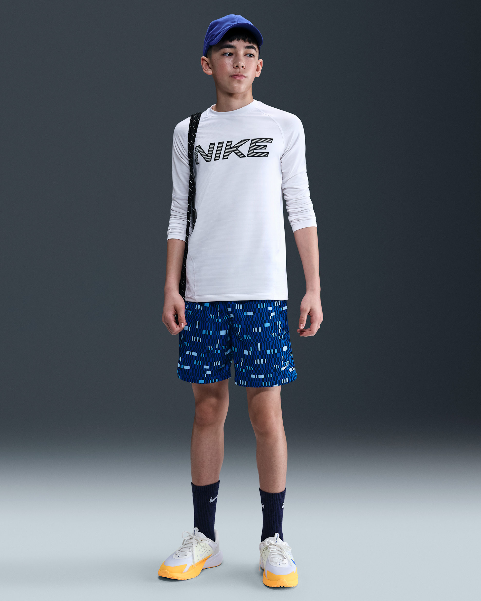 Nike Multi Dri-FIT Shorts (ältere Kinder, Jungen) - Game Royal/Weiß