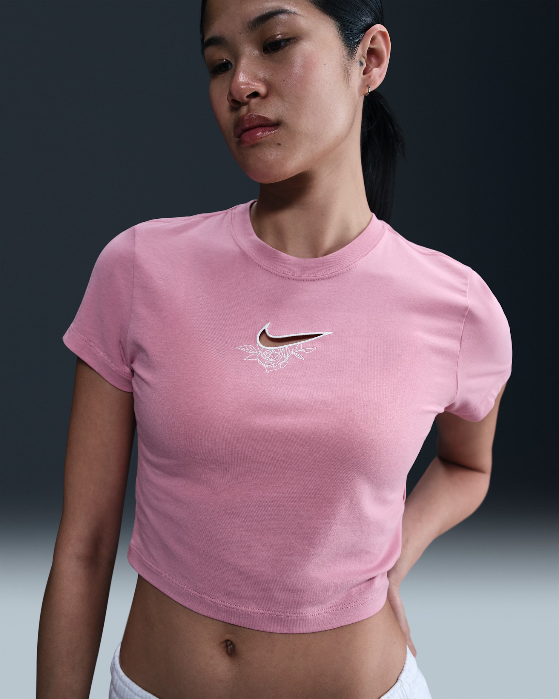 Playera slim cropped para mujer Nike Sportswear Chill Knit - Rosa elemental