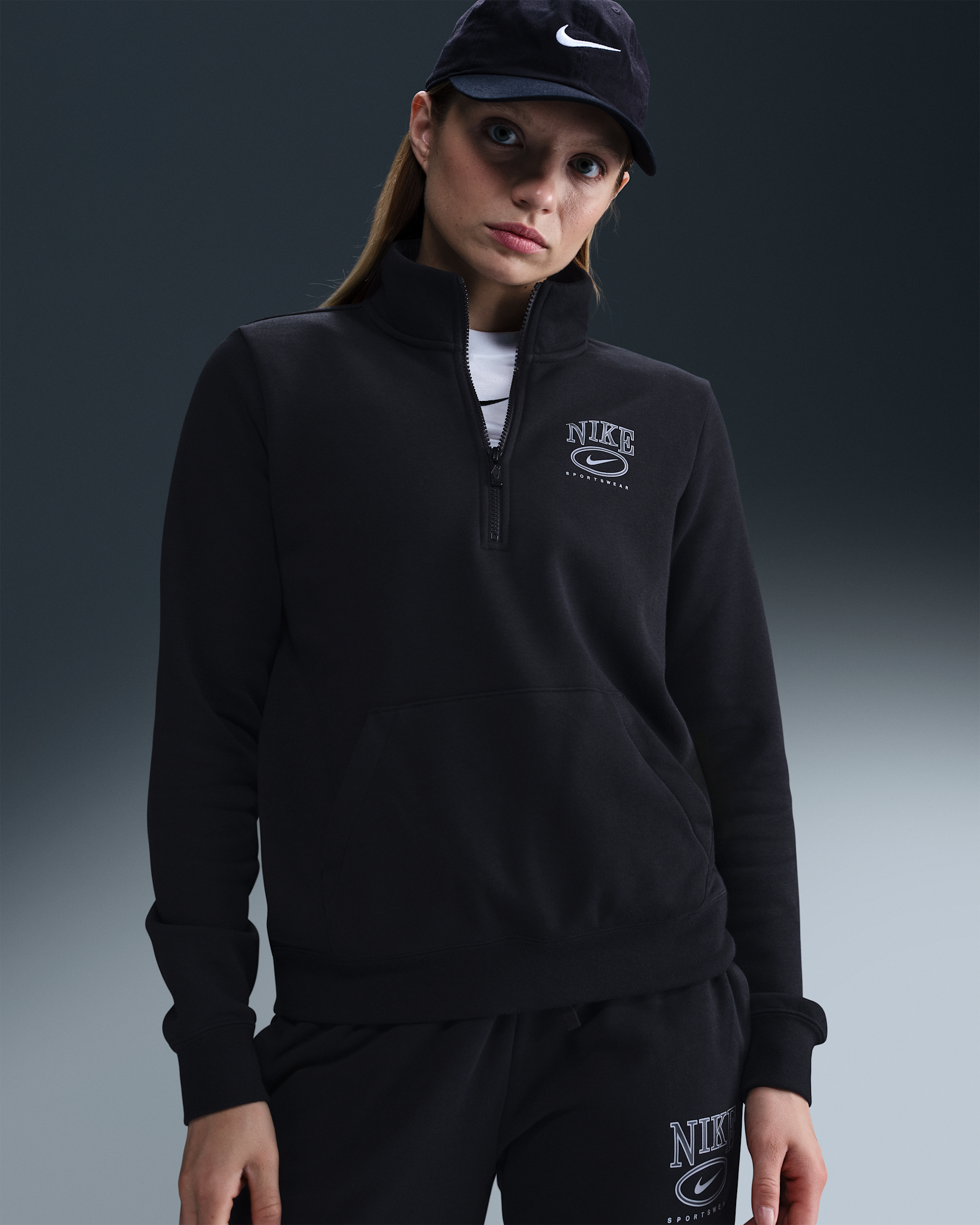 Nike Sportswear Club Fleece Women's Mock-Neck 1/2-Zip Graphic Top - Black