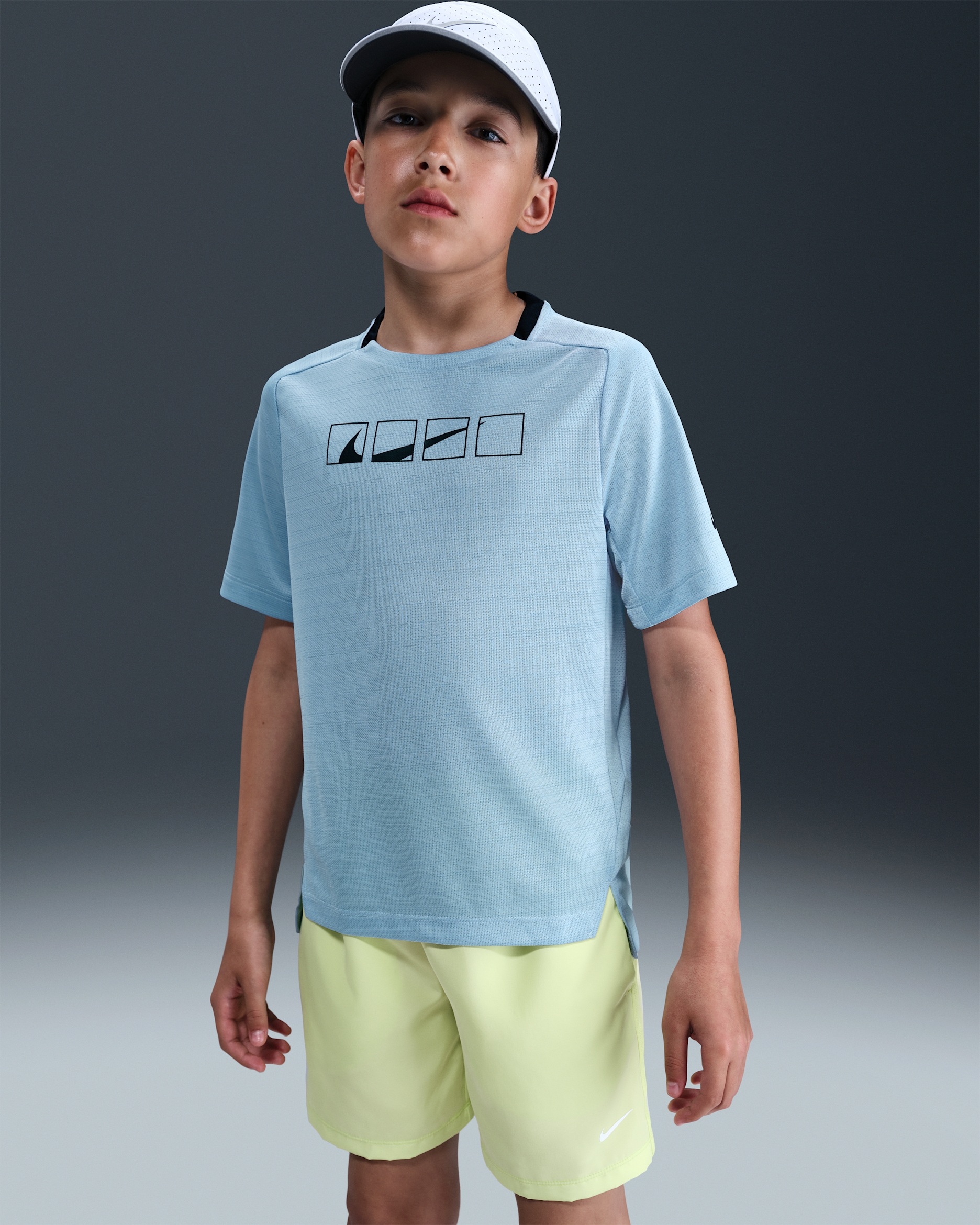 Nike Multi Tech Older Kids' (Boys') Dri-FIT Short-Sleeve Top - Light Armoury Blue/Black