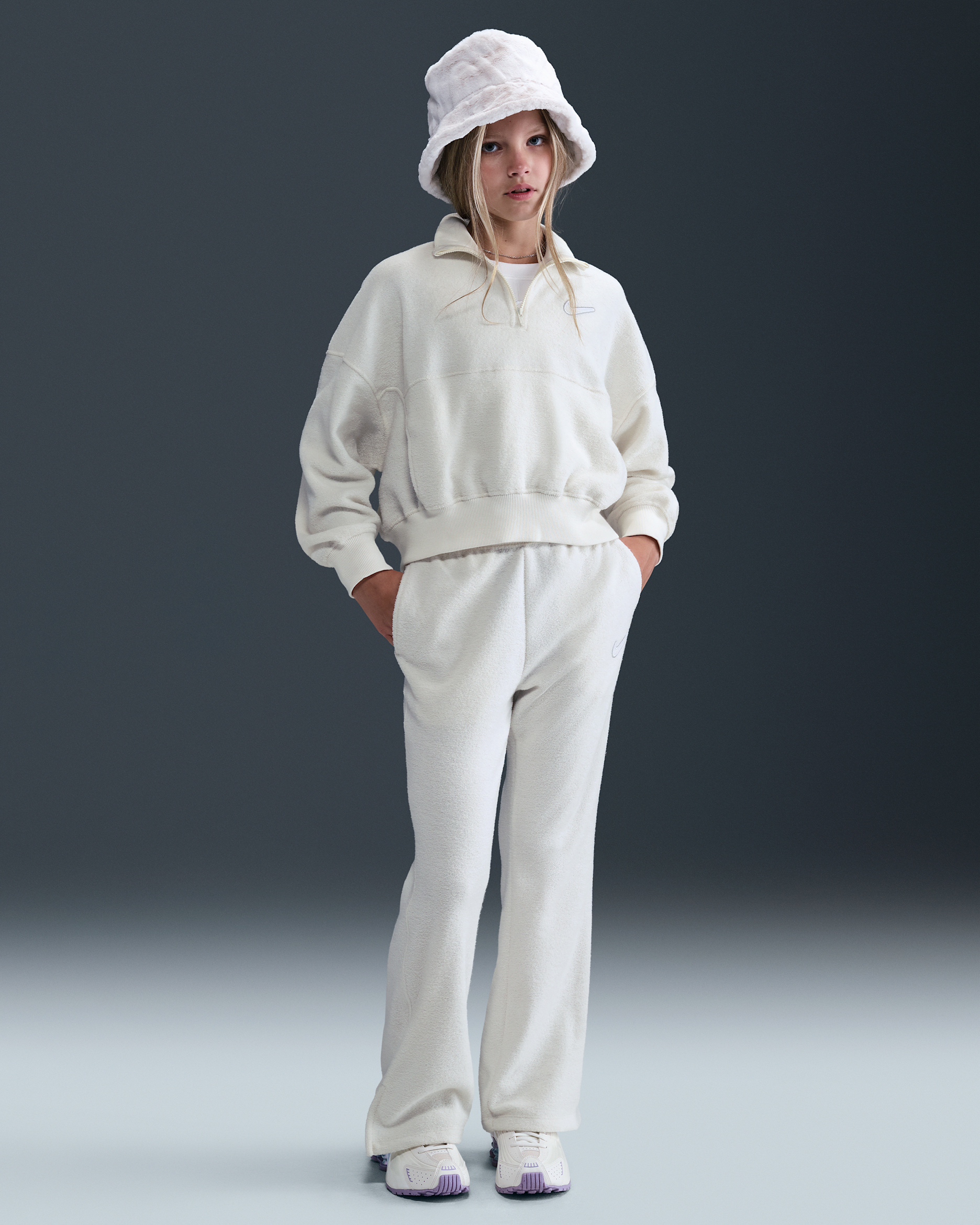 Nike Sportswear Older Kids' (Girls') Fleece Trousers - Soft Pearl/White