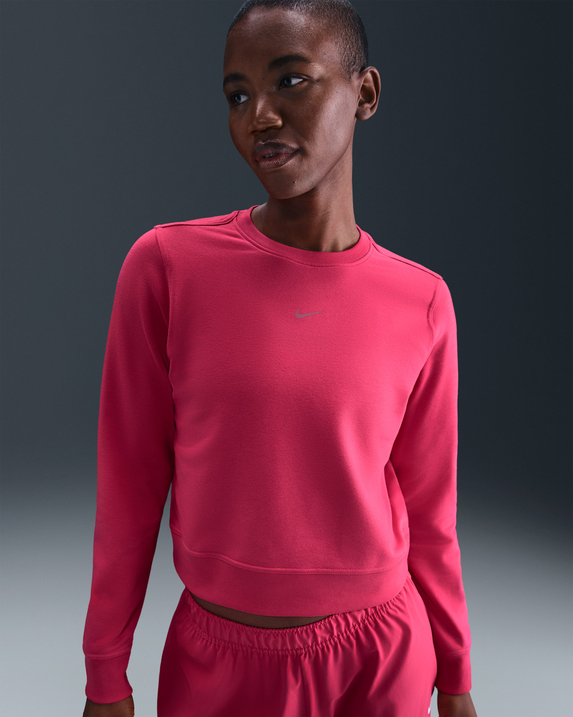 Sudadera de French Terry con cuello redondo para mujer Nike Dri-FIT One - Rosa enérgico/Blanco