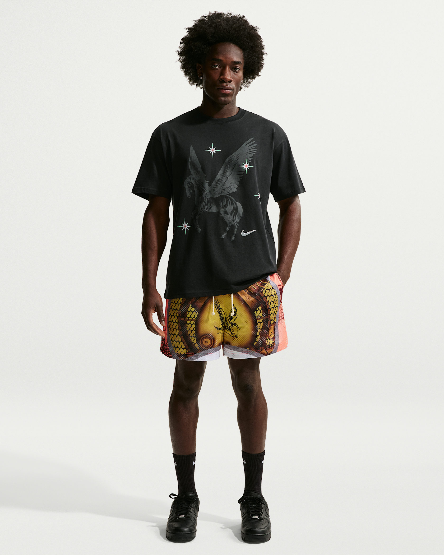 Nike Standard Issue Men's Dri-FIT 5" Practice Mesh Basketball Shorts - Arctic Orange/Pale Ivory