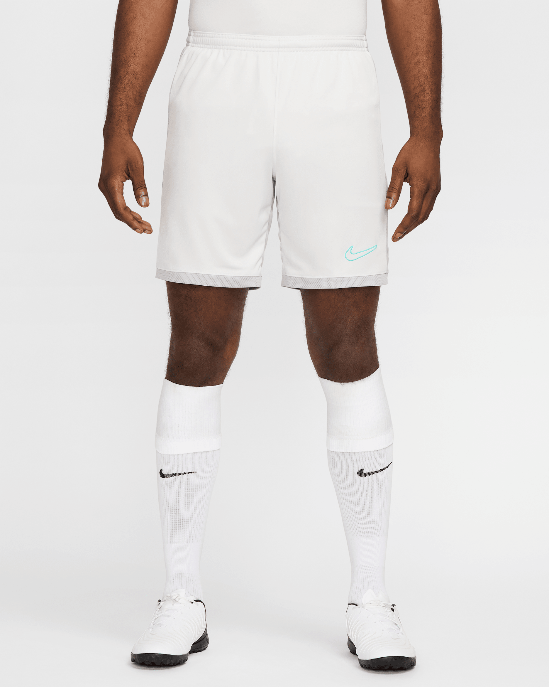 Shorts de fútbol Dri-FIT para hombre Nike Academy - Polvo fotón/Gris humo claro/Turquesa dinámico