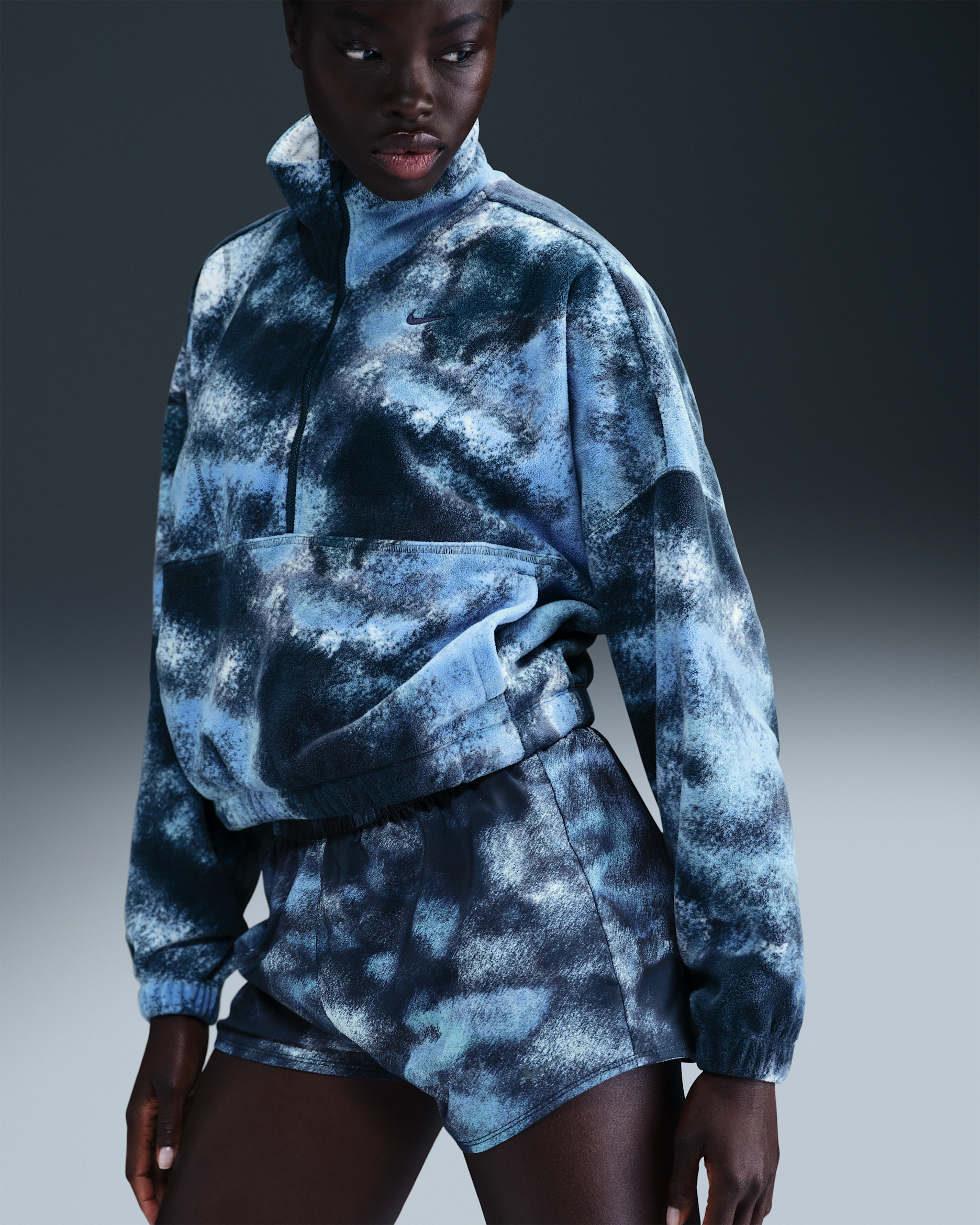 Nike One Women's Therma-FIT Oversized 1/2-Zip Fleece Printed Top - Armory Navy/Armory Navy