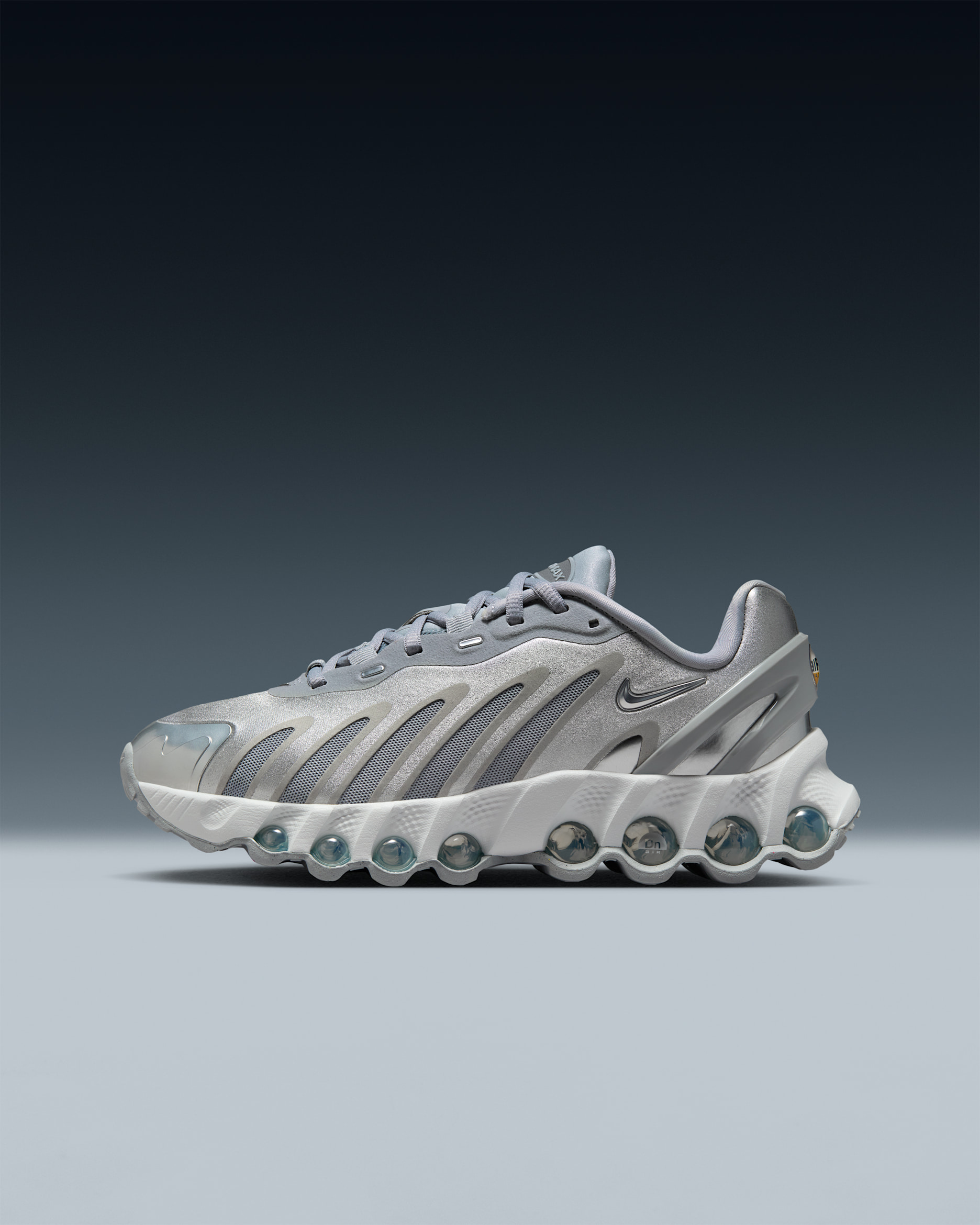 Nike Air Max Dn8 Older Kids' Shoes - Wolf Grey/Off-White/Off-White/Metallic Silver