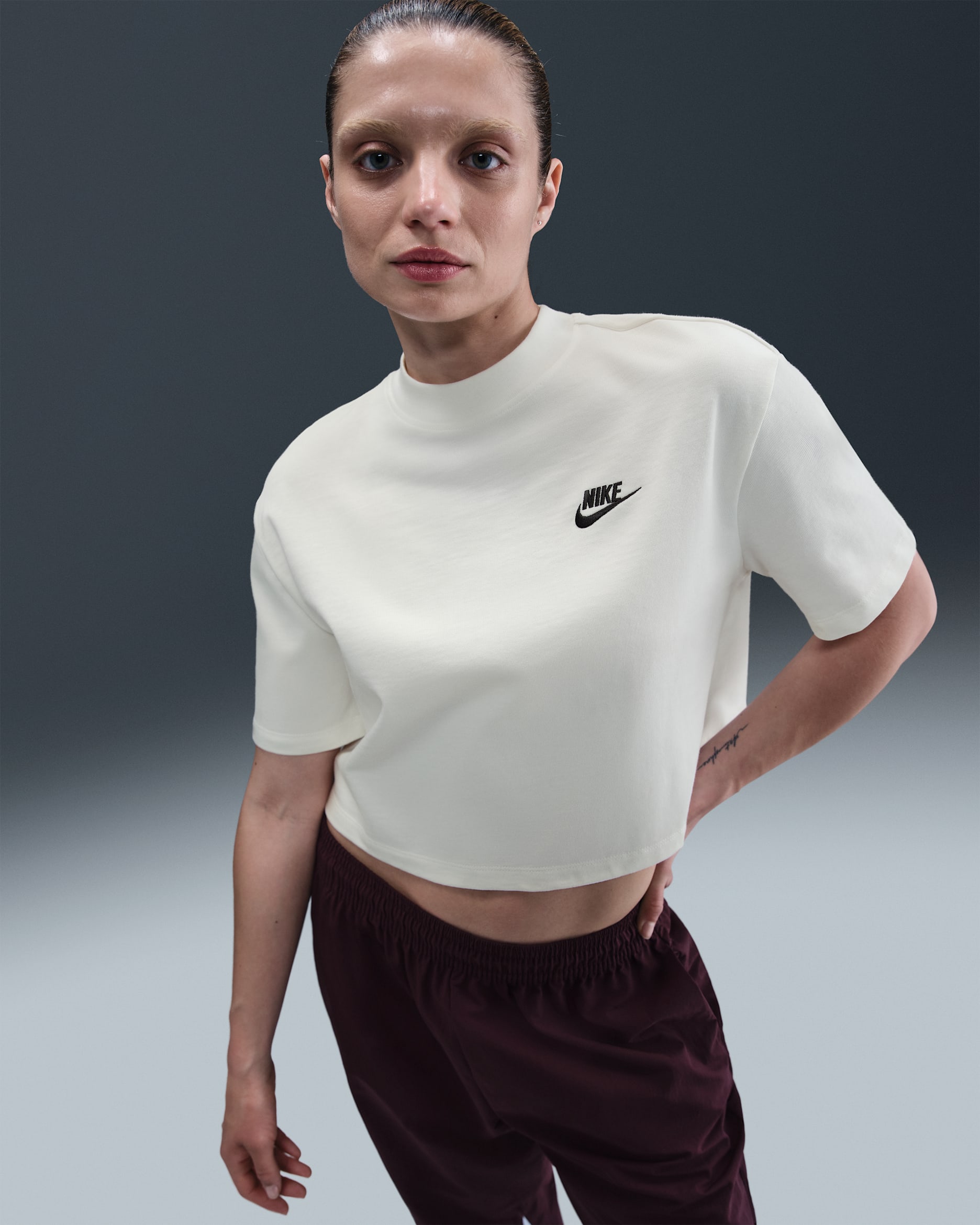 Nike Sportswear Women's Short-Sleeve Jersey Top - Sail/Black