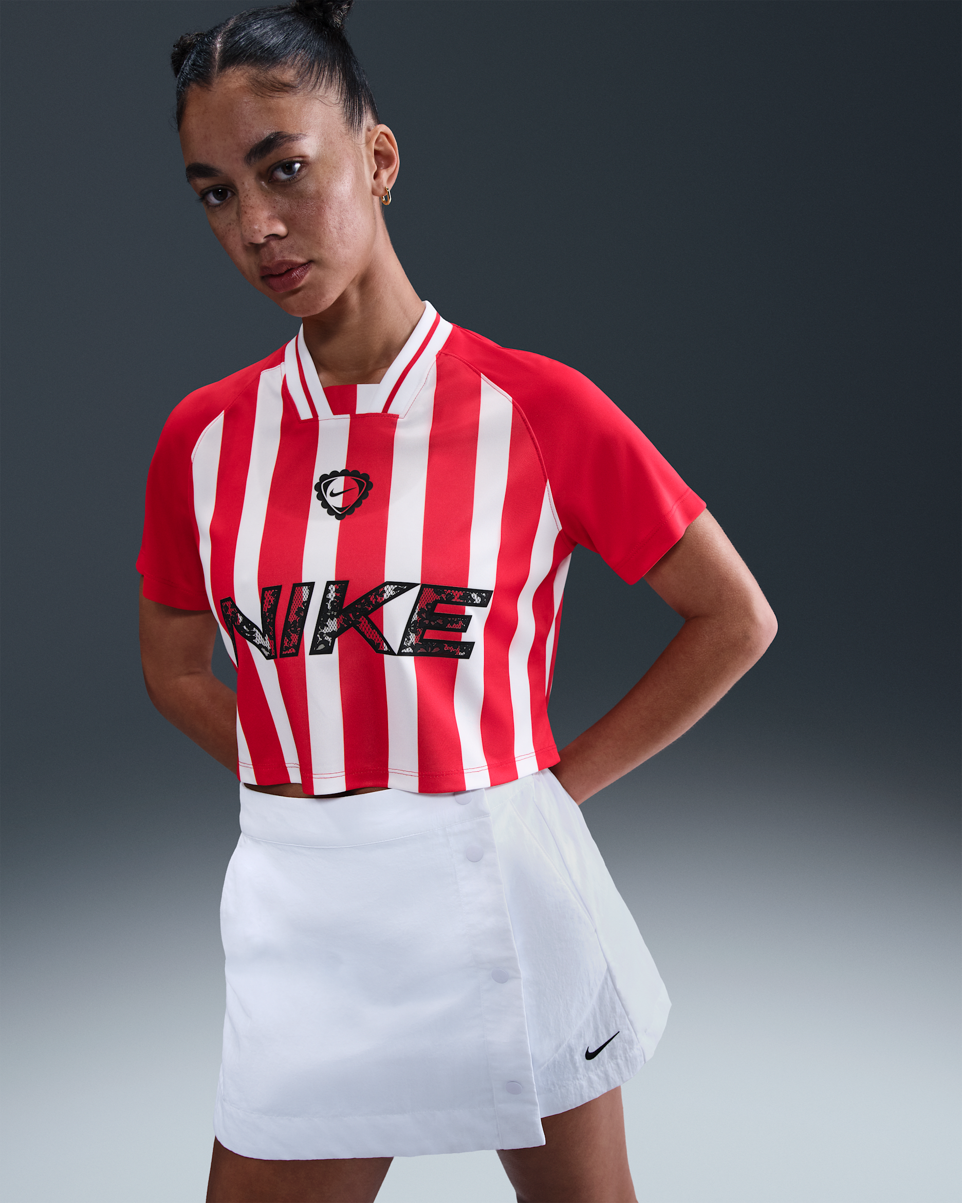 Nike Sportswear Samarreta curta de màniga curta - Dona - University Red/Blanc/Blanc/Negre