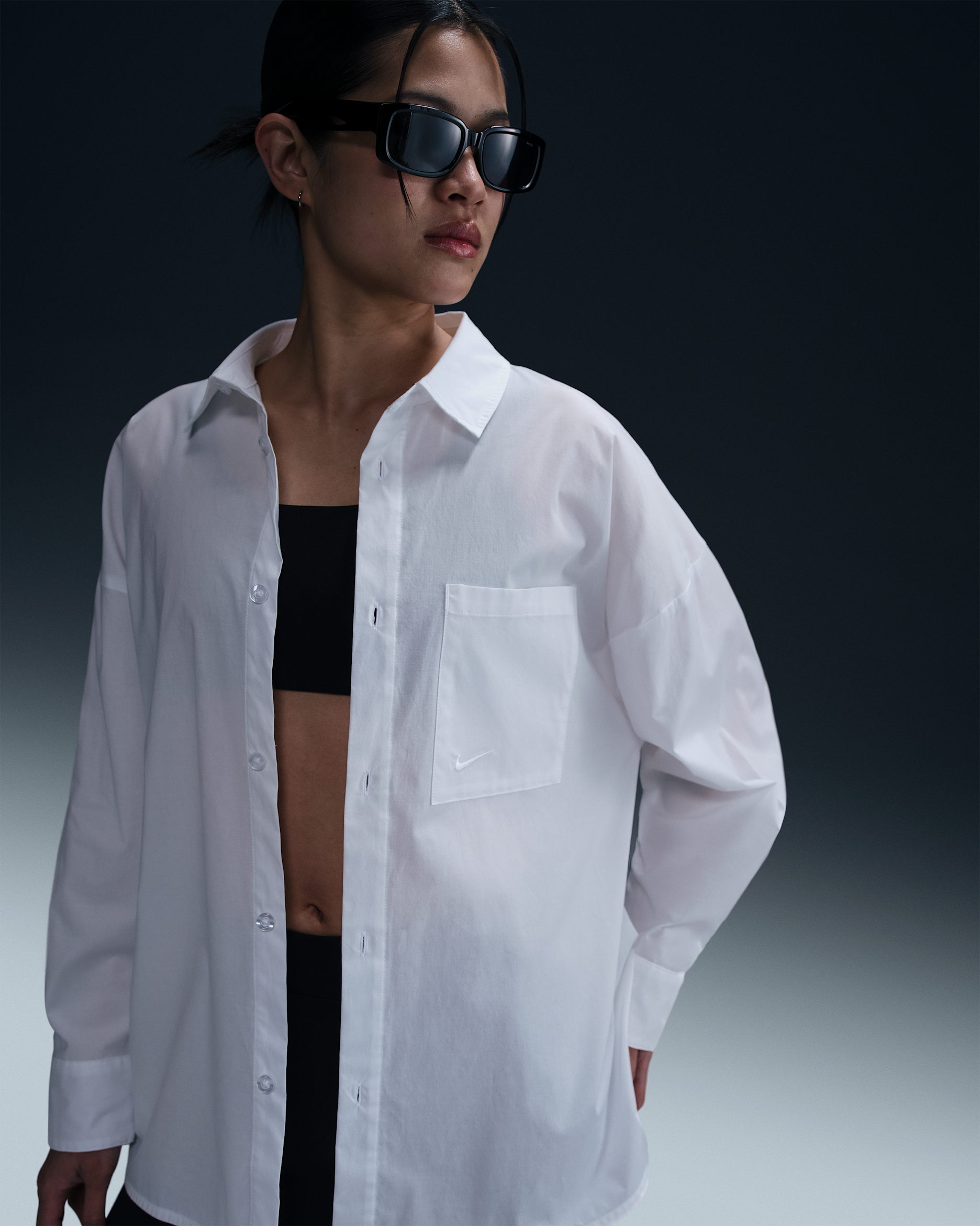 Nike Sportswear Chill Poplin Camisa de manga larga holgada con botones para mujer - Blanco/Blanco
