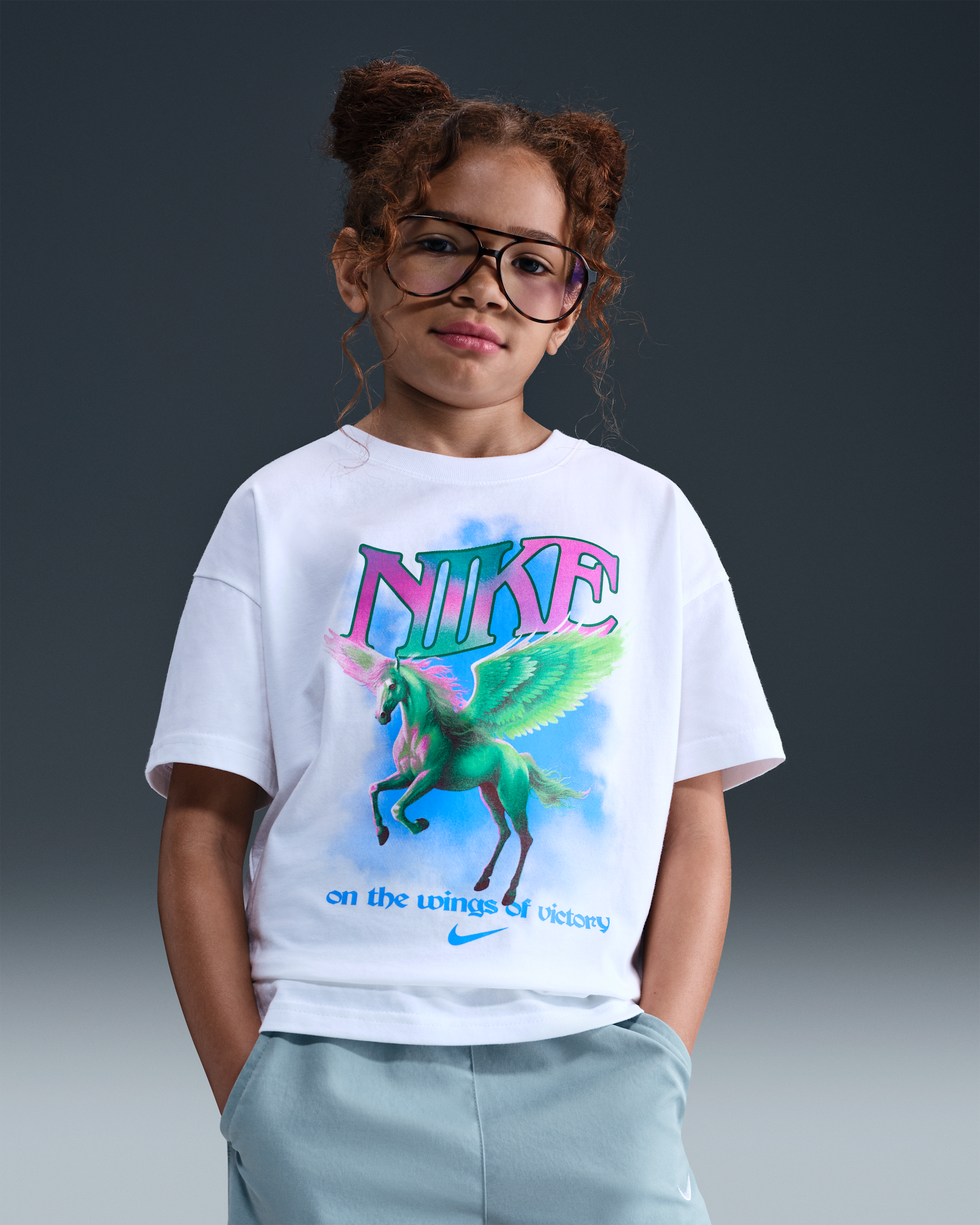 Nike Sportswear Older Kids' (Girls') T-Shirt - White