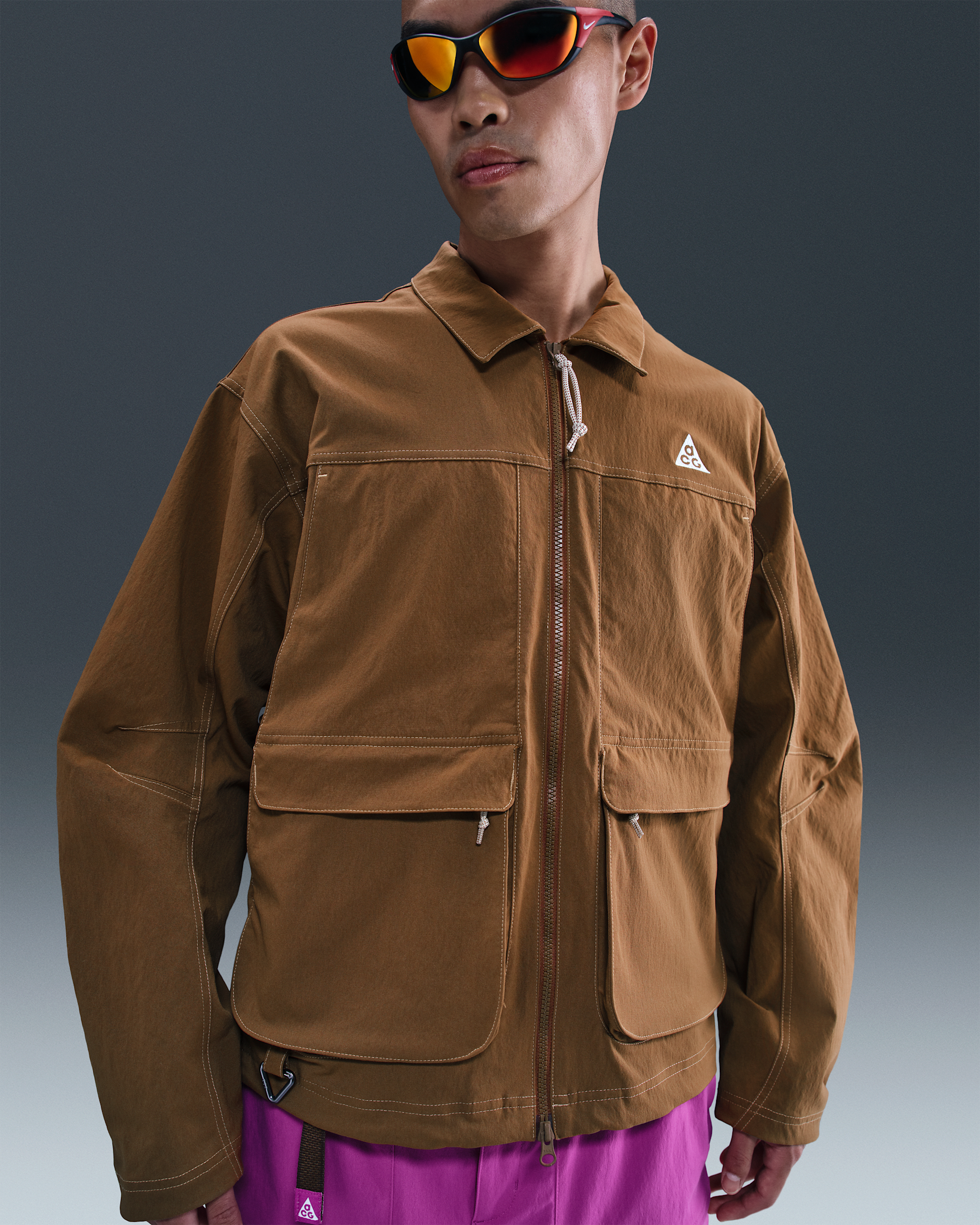 Chamarra con protección contra los rayos UV para hombre Nike ACG "Smith Summit" - Marrón musgo/Caqui claro/Beige paracaídas/Blanco cumbre