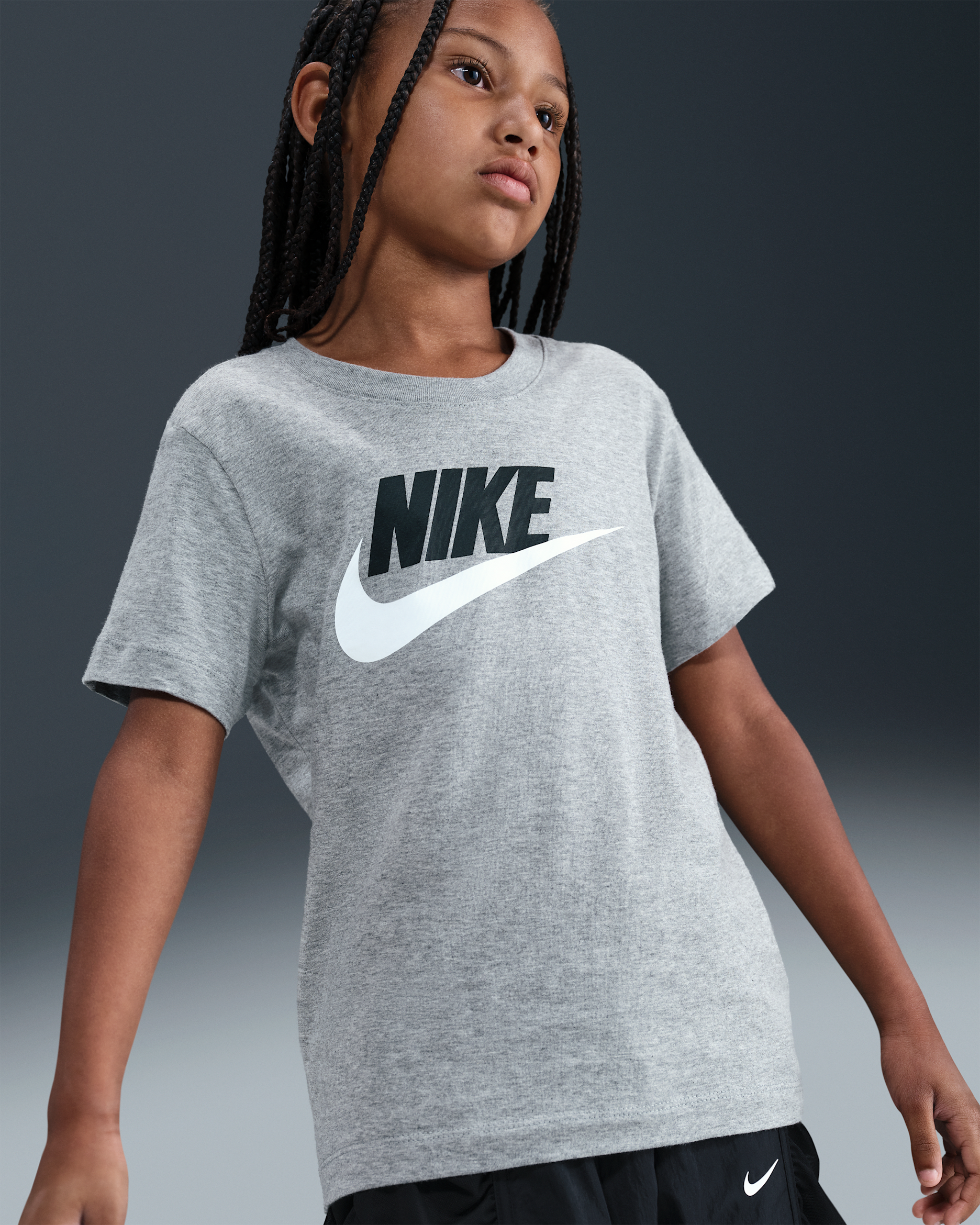 Nike Sportswear Older Kids' T-Shirt - Dark Grey Heather/Black/White