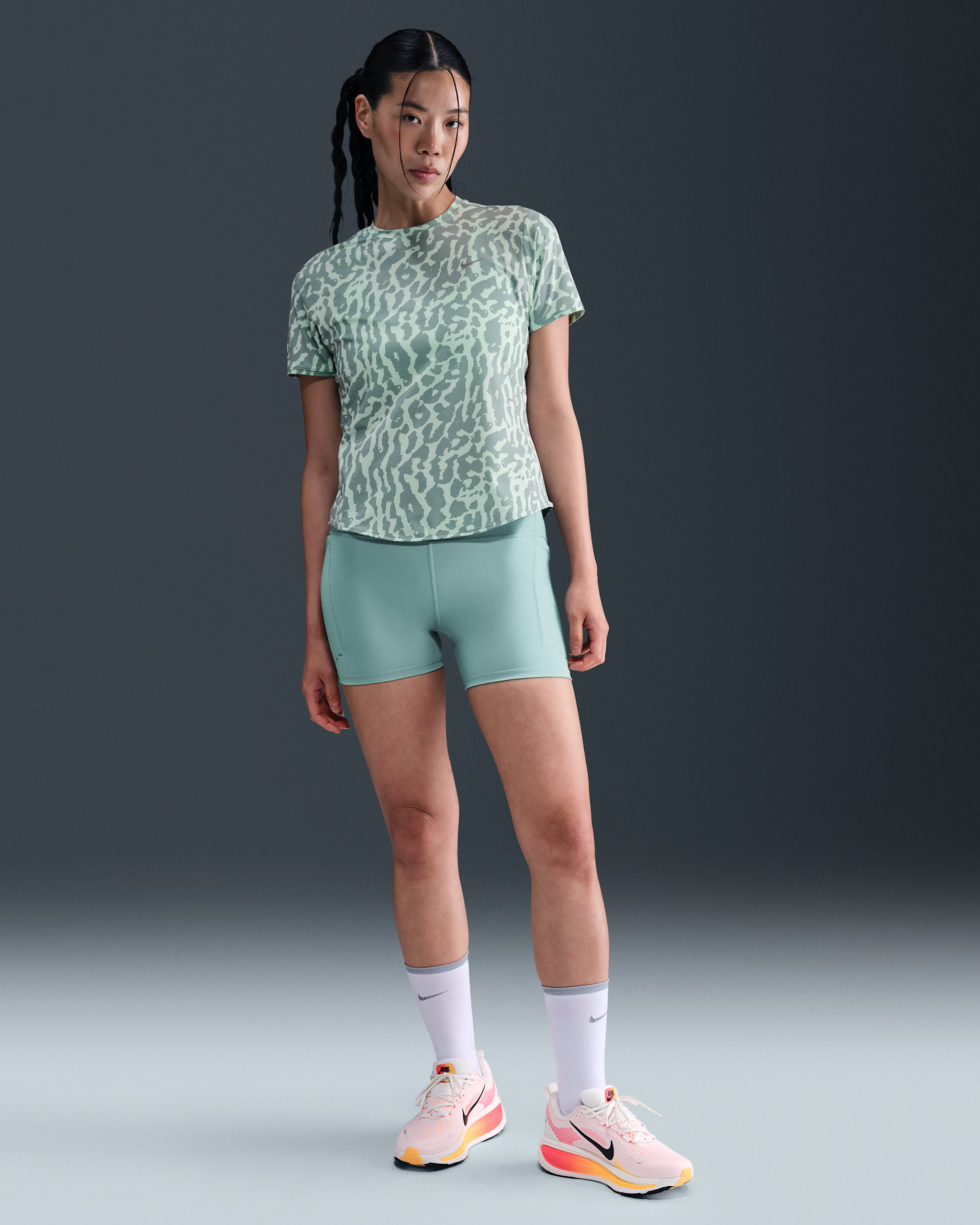 Nike Swift Women's High-Waisted 4" Tight Running Shorts with Pockets - Cannon