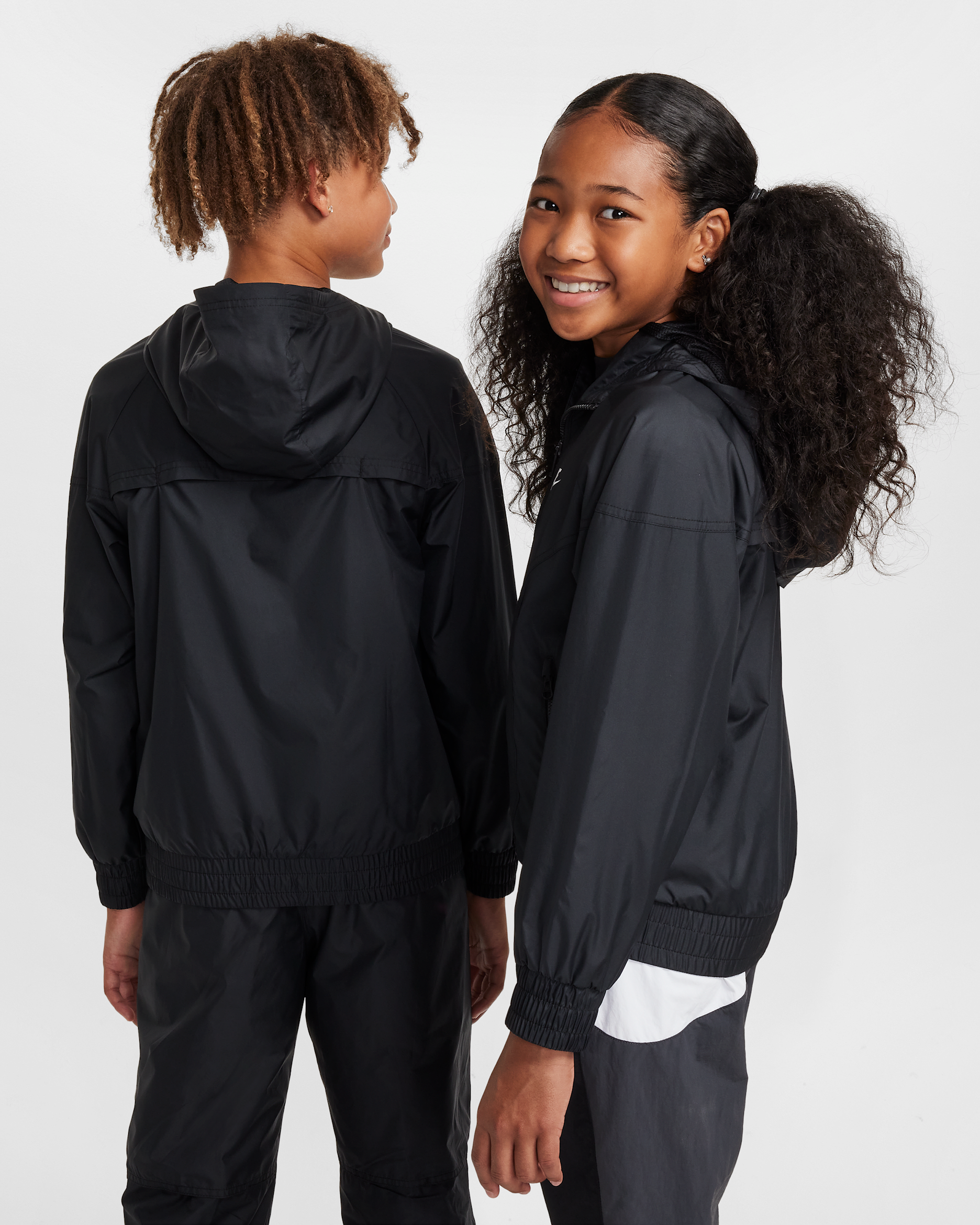 Nike Sportswear Windrunner Big Kids' Hooded Repel Jacket