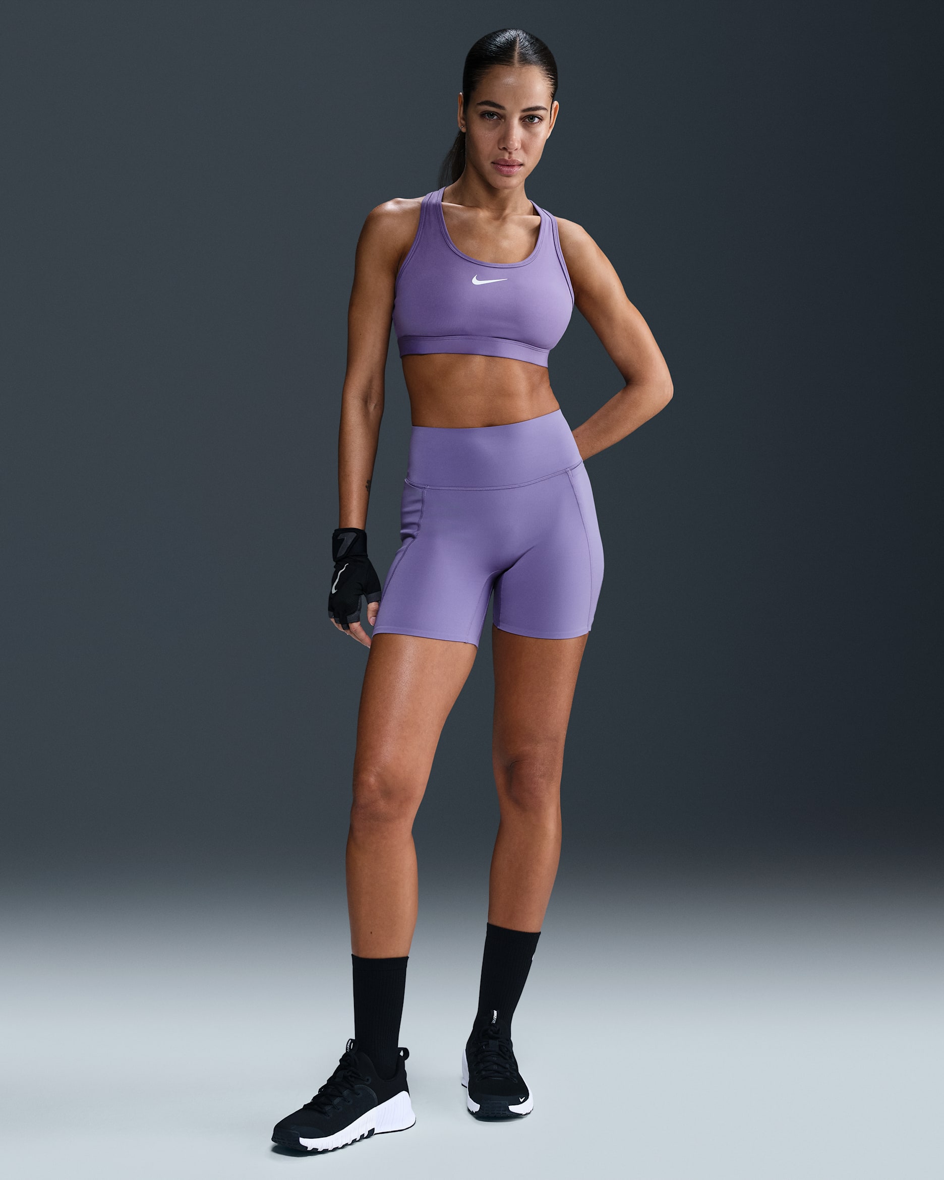 Shorts de ciclismo de tiro alto de 13 cm sin costura frontal para mujer Nike Universa - Amatista empolvado/Morado cañón/Morado arena