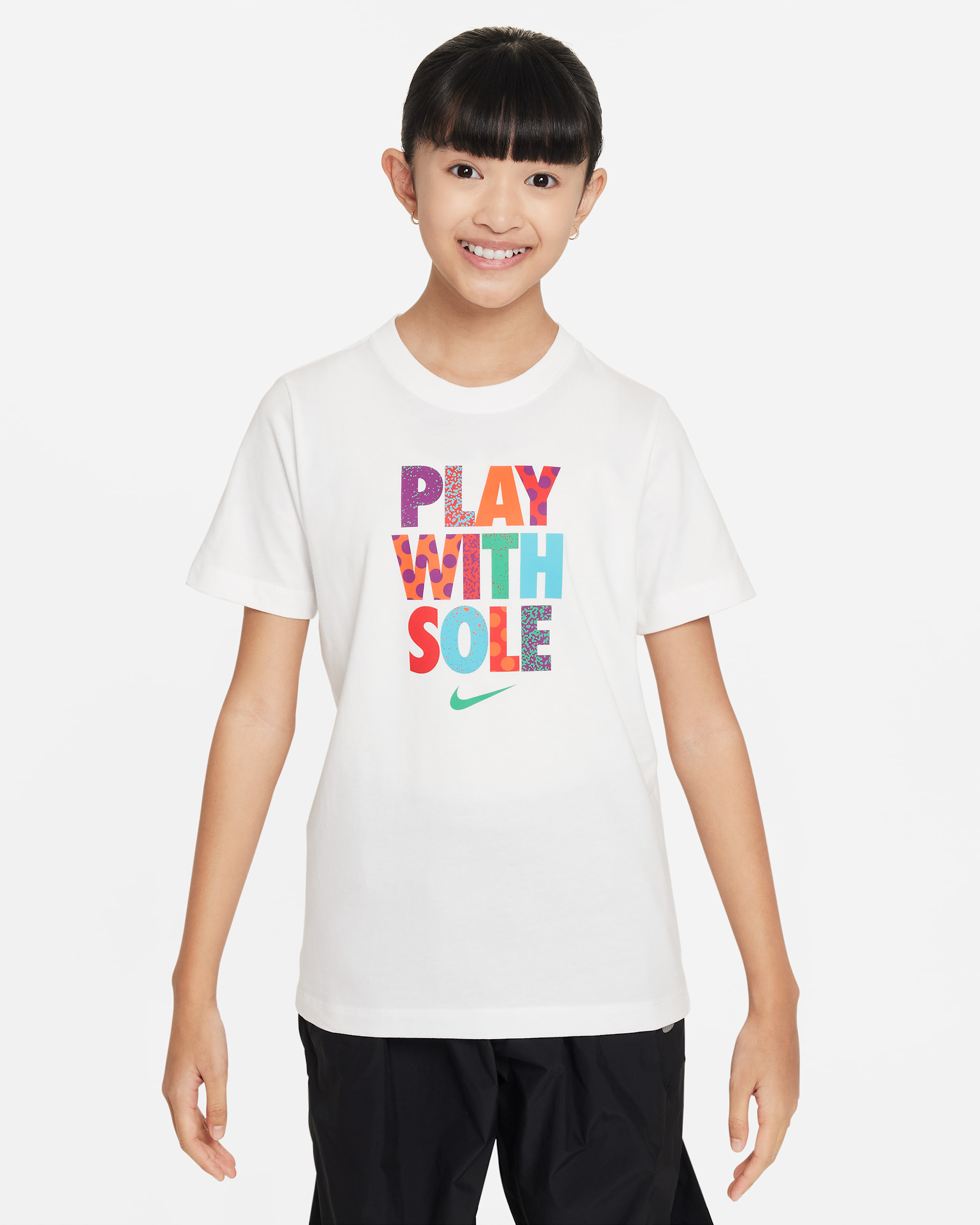 Nike Sportswear Older Kids' T-Shirt - White