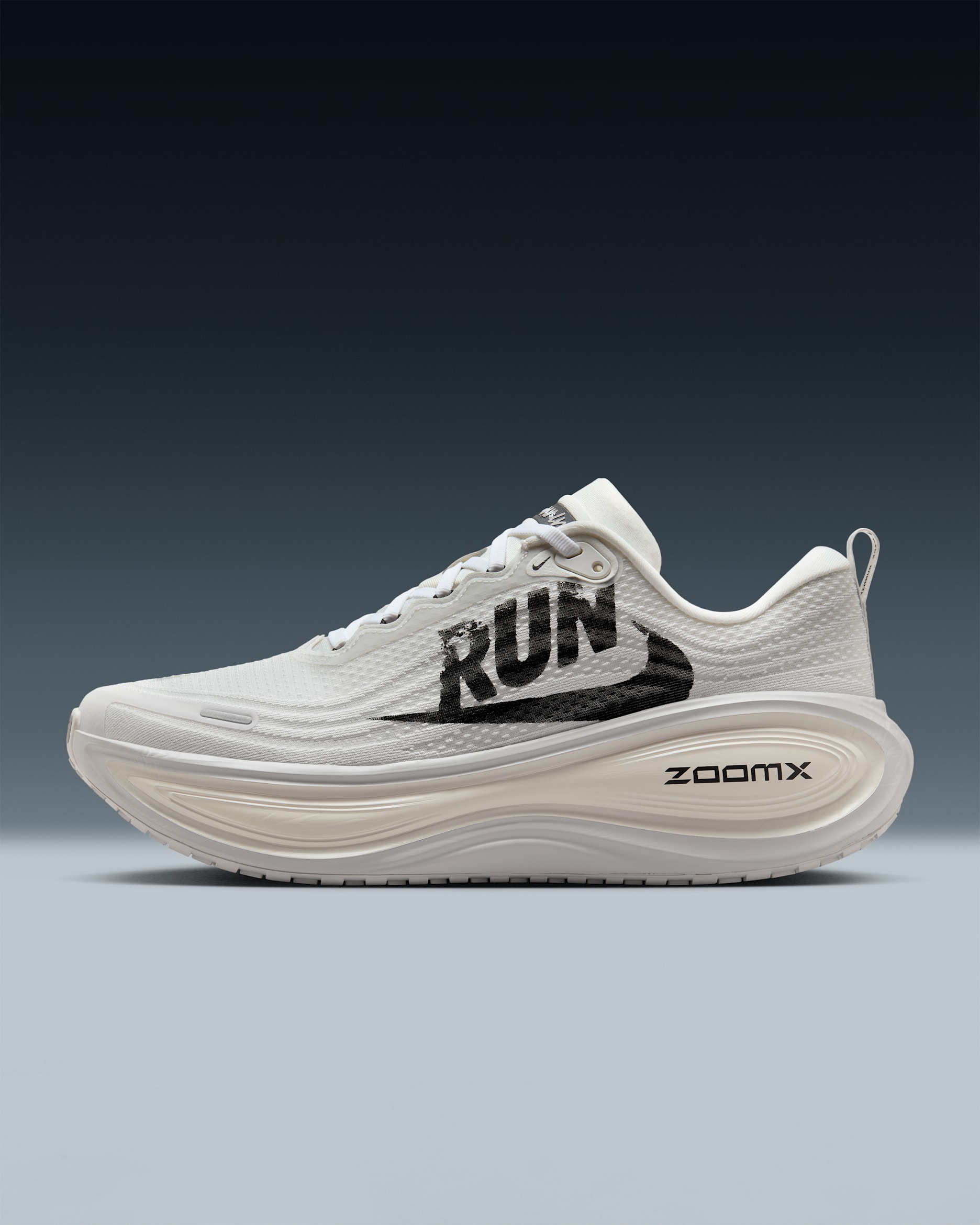 Chaussure de running sur route Nike Vomero Plus pour homme - Summit White/Vast Grey/Sail/Noir