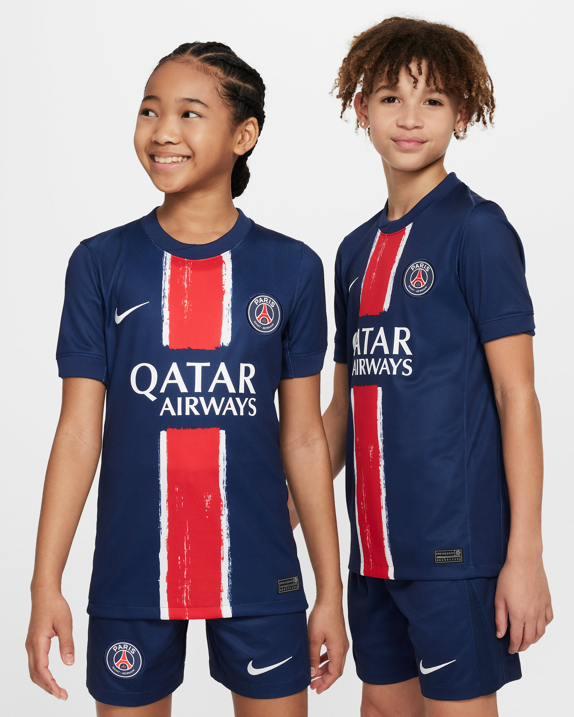 パリ サンジェルマン (PSG) 2024/25 スタジアム ホーム ジュニア ナイキ Dri-FIT サッカー レプリカ ユニフォーム - ミッドナイトネイビー/ミッドナイトネイビー/ホワイト