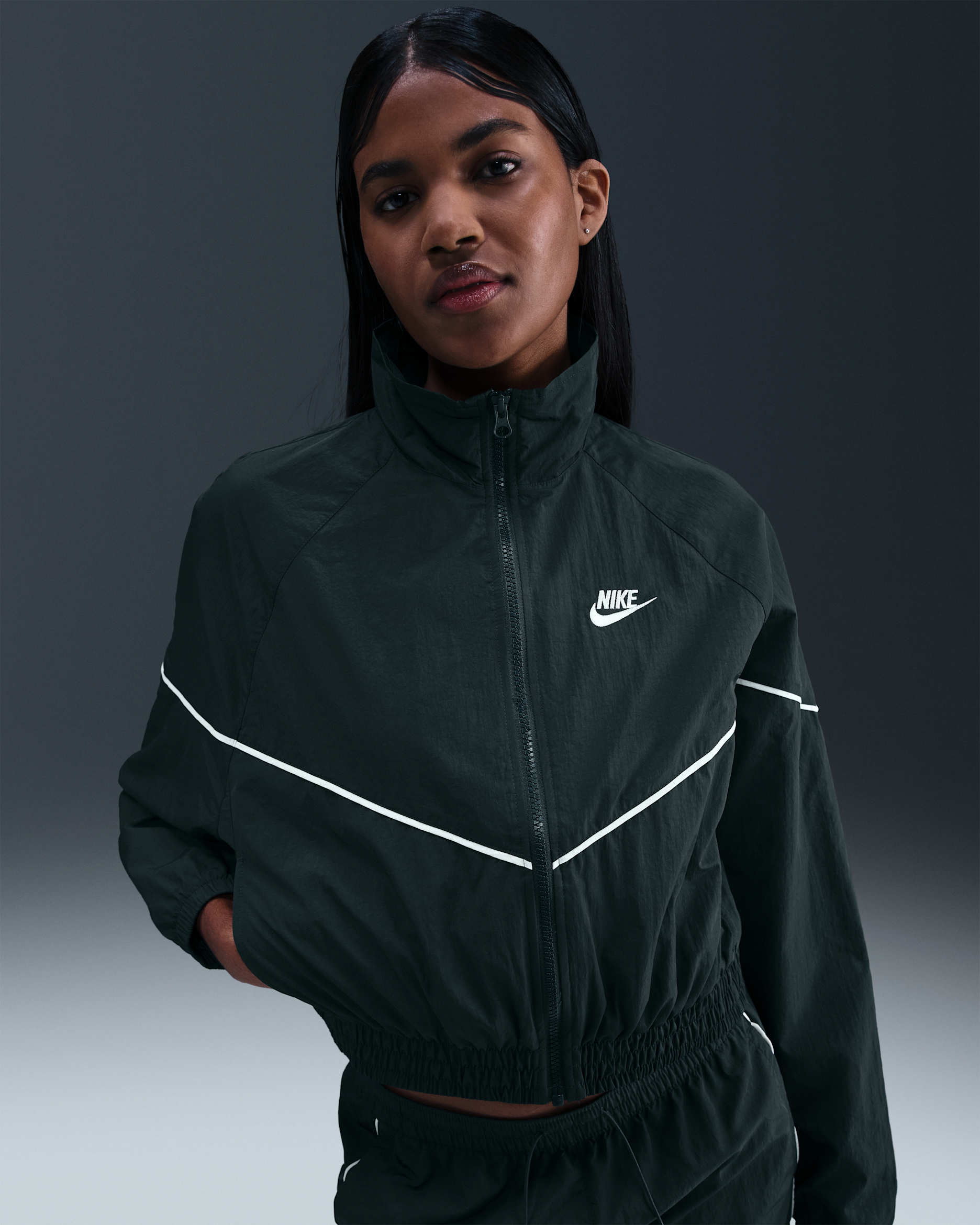 Nike Sportswear Windrunner Women's Woven Jacket - Seaweed/Sail/Sail