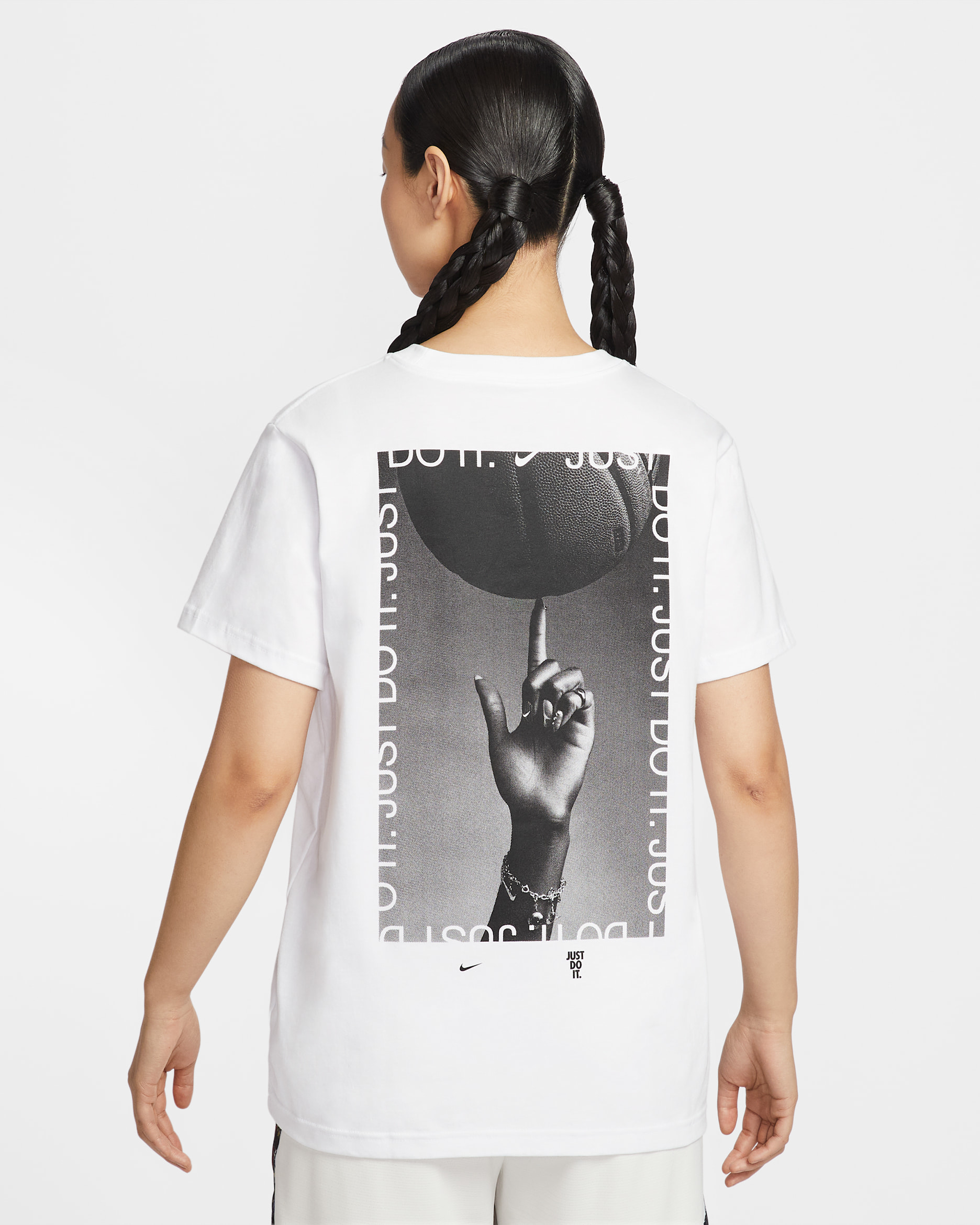 Nike Women's Short-Sleeve Basketball T-Shirt - White