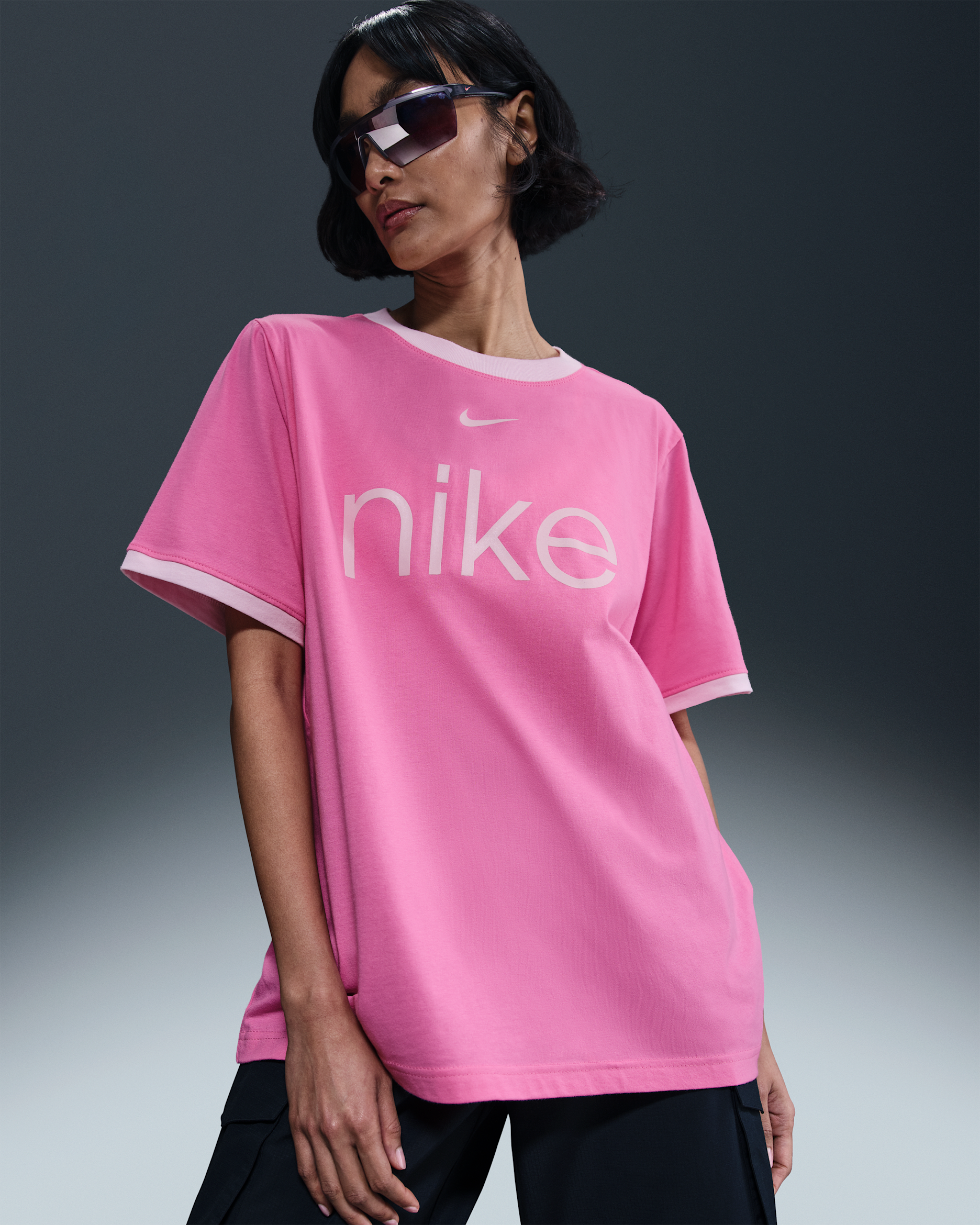 Nike Sportswear Essential Women's T-Shirt - Playful Pink/Pink Foam