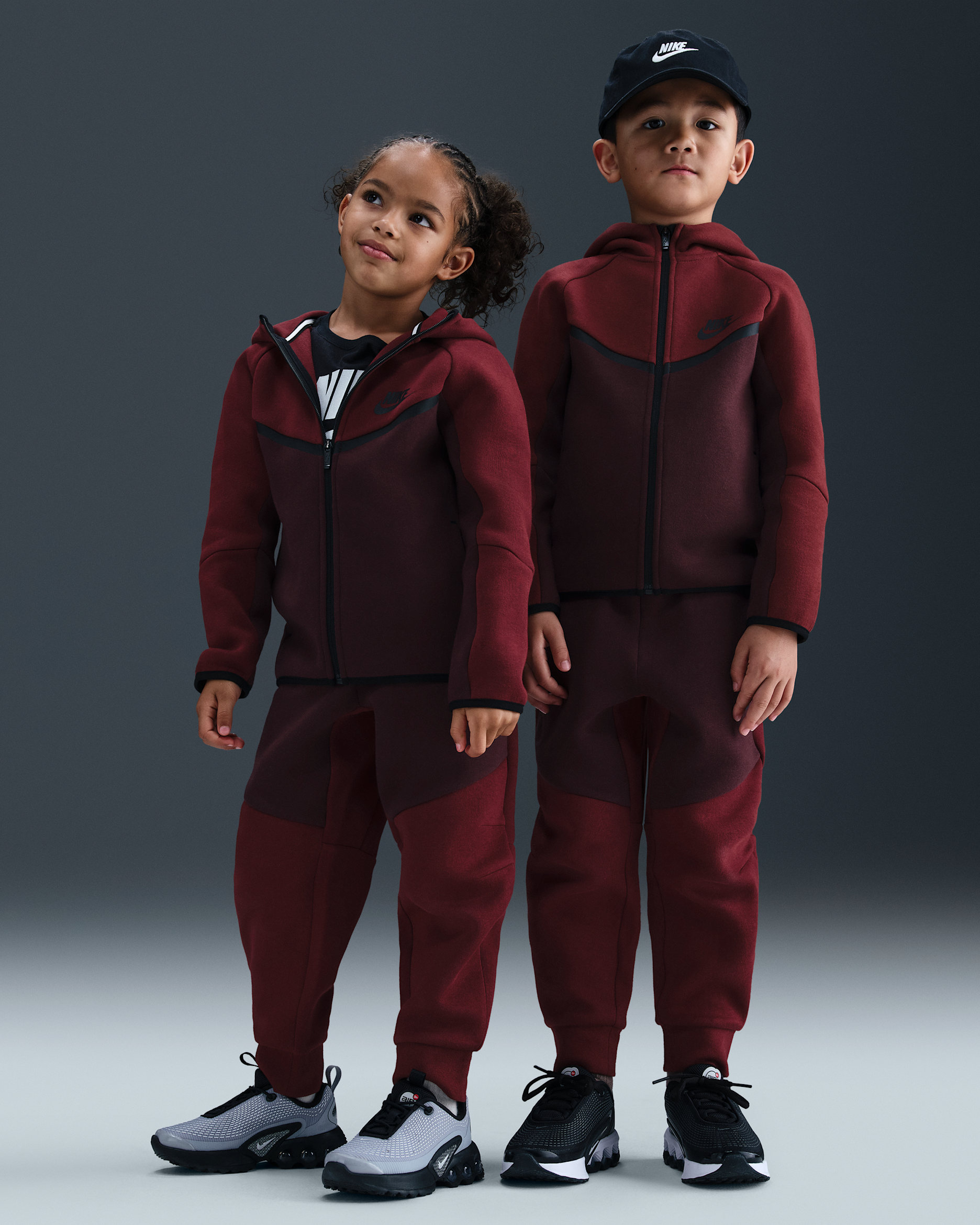 Nike Sportswear Little Kids' Tech Fleece 2-Piece Full-Zip Set - University Red