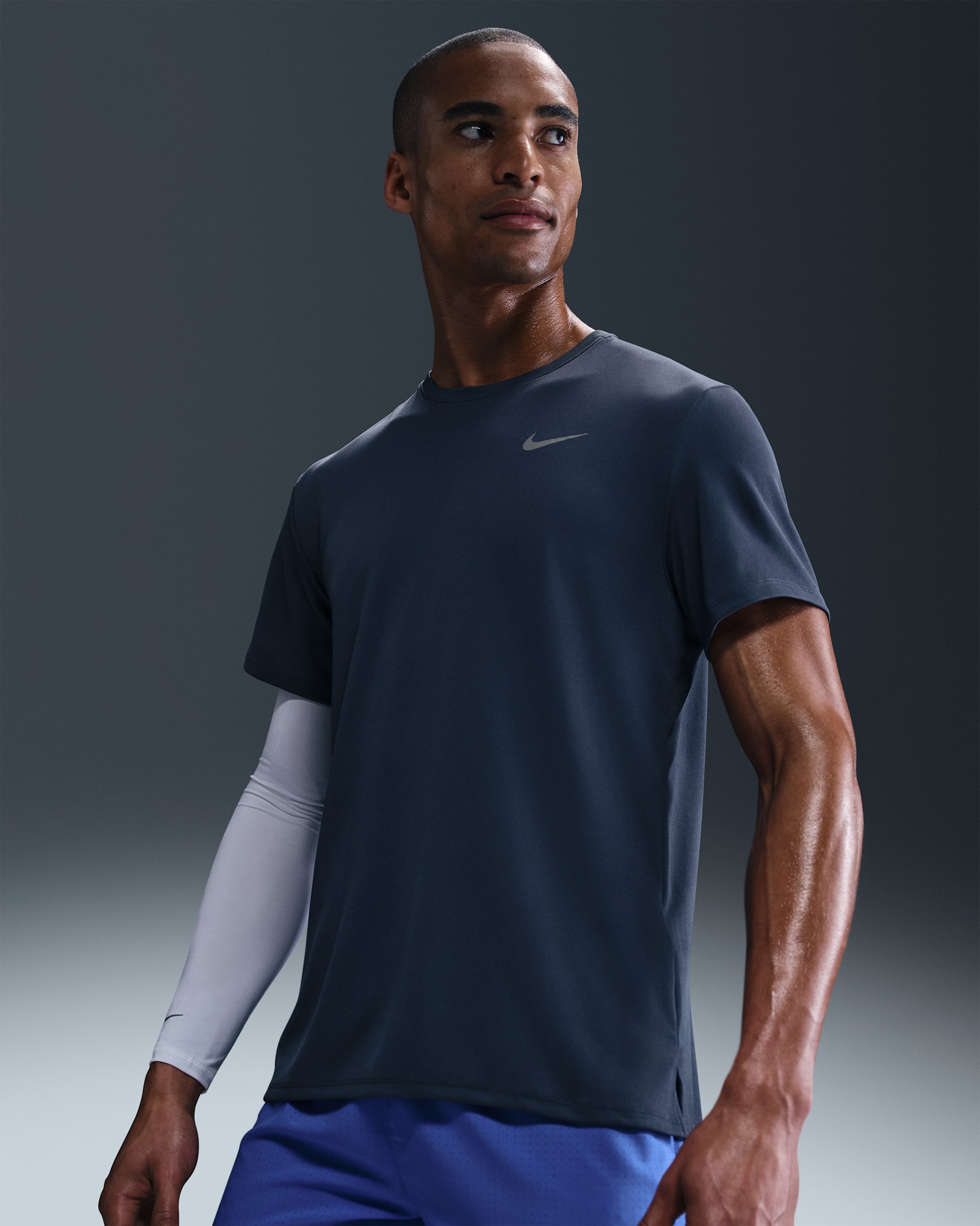 ナイキ Dri-FIT UV マイラー メンズ ショートスリーブ ランニングトップ - サンダーブルー