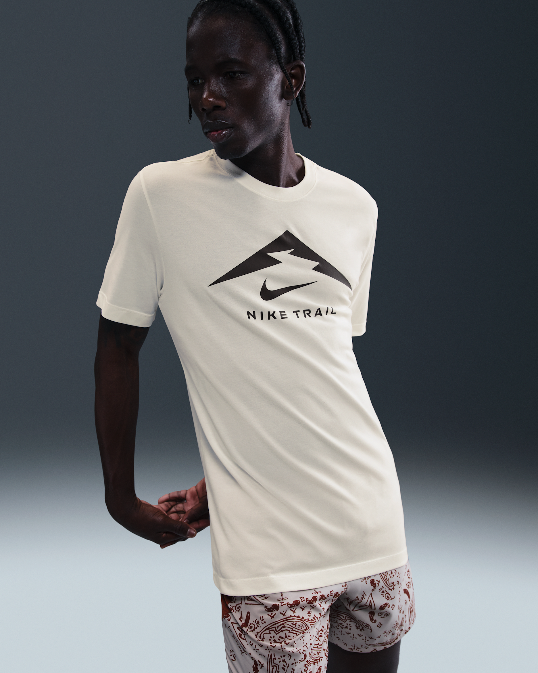 Playera de trail running para hombre Nike Dri-FIT - Vela