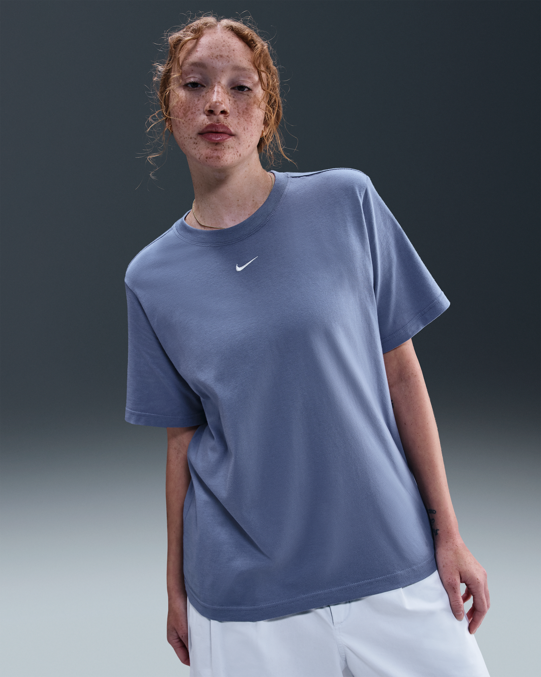 Nike Sportswear Essential Women's T-Shirt - World Indigo/Sail
