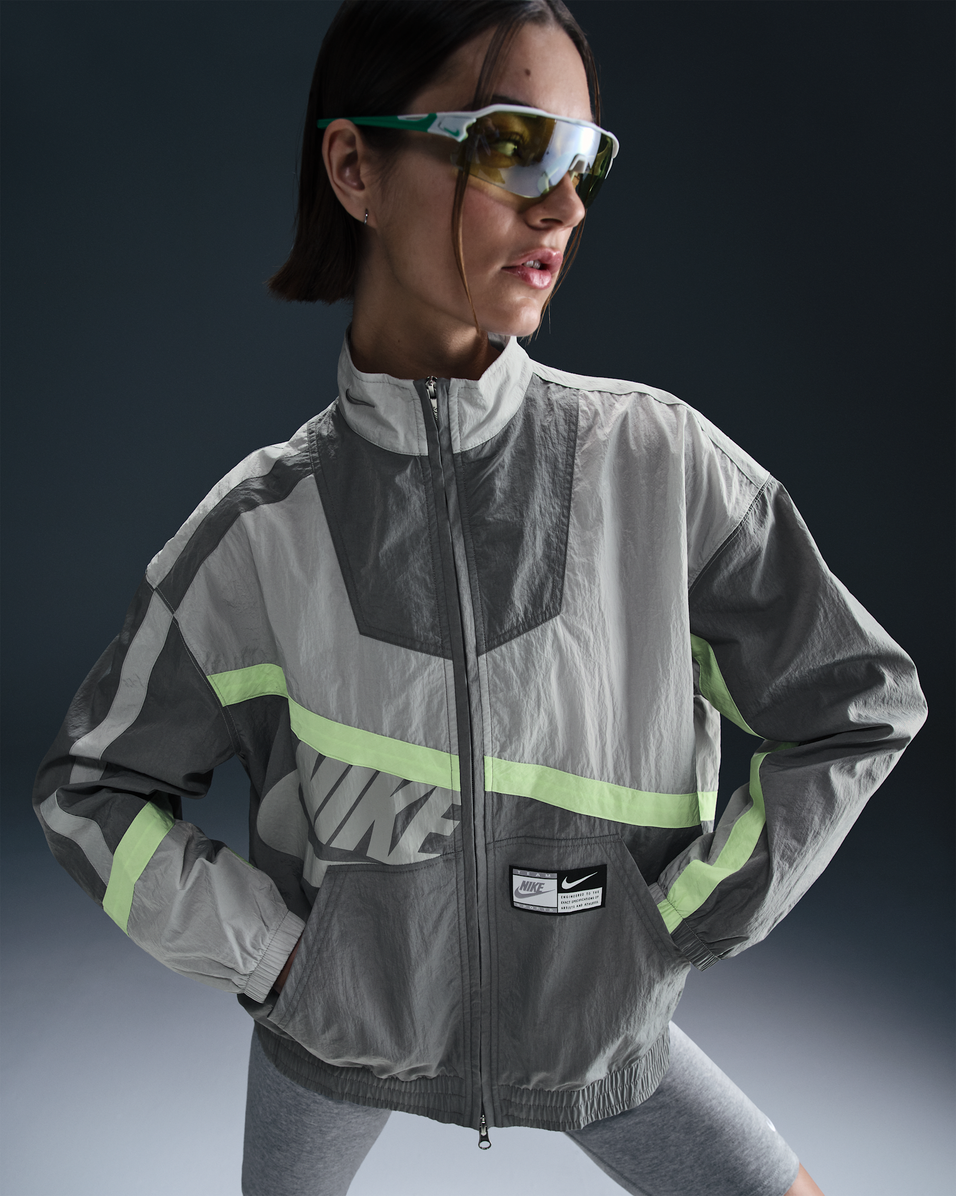 Nike Sportswear Women's Oversized Woven Jacket - Smoke Grey/Light Smoke Grey/Light Liquid Lime/Light Smoke Grey