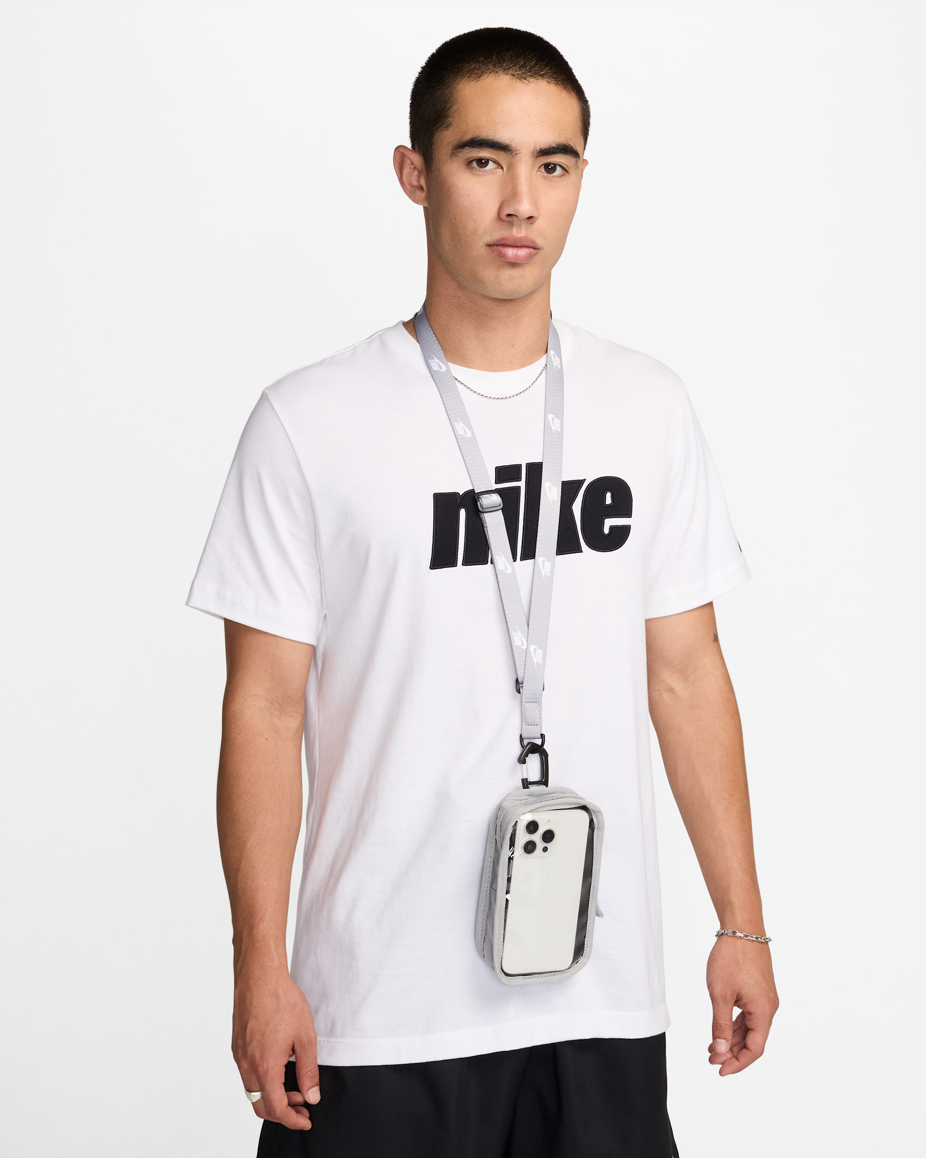 나이키 클럽 폰 백 - 매트 실버/블랙/화이트