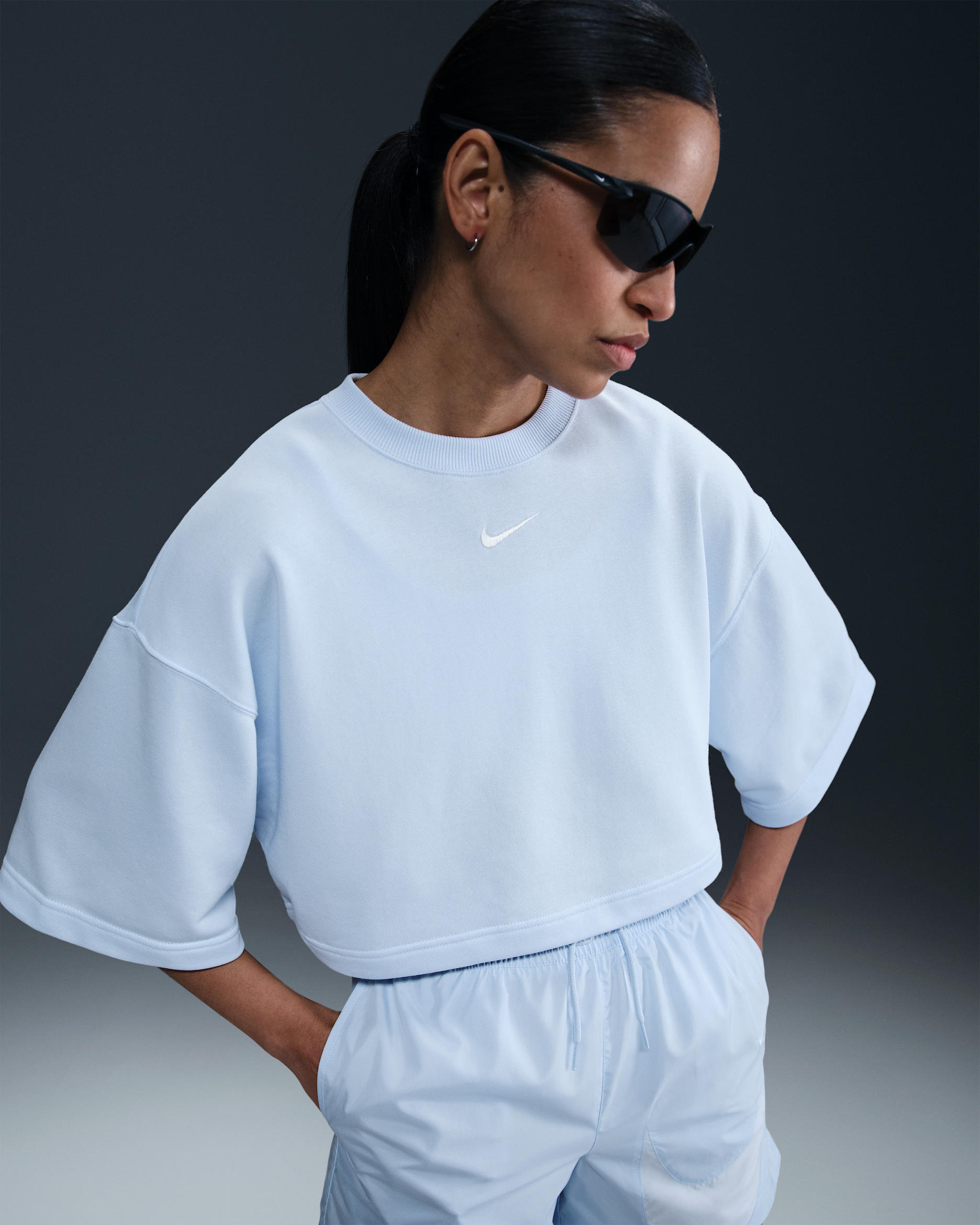 Playera de manga corta de French Terry holgada cropped para mujer Nike Sportswear Phoenix Fleece - Tinte azul/Vela
