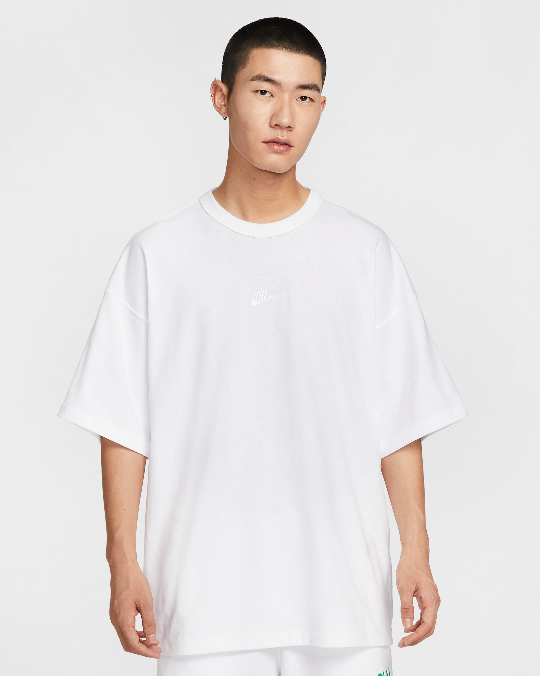 나이키 스포츠웨어 프리미엄 에센셜 남성용 오버사이즈 티셔츠 - 화이트