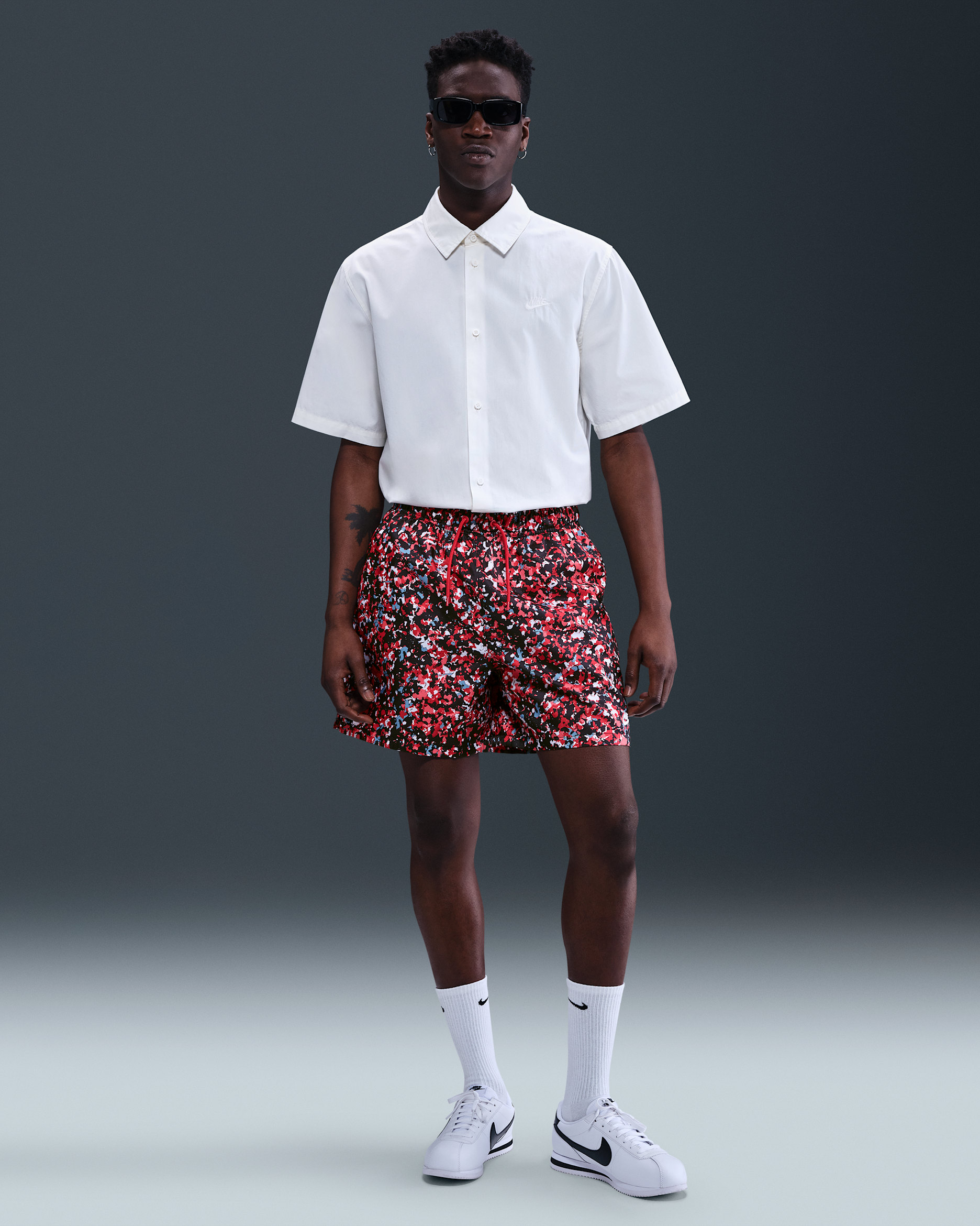 Nike Sportswear Club Men's Woven Shorts - University Red/White