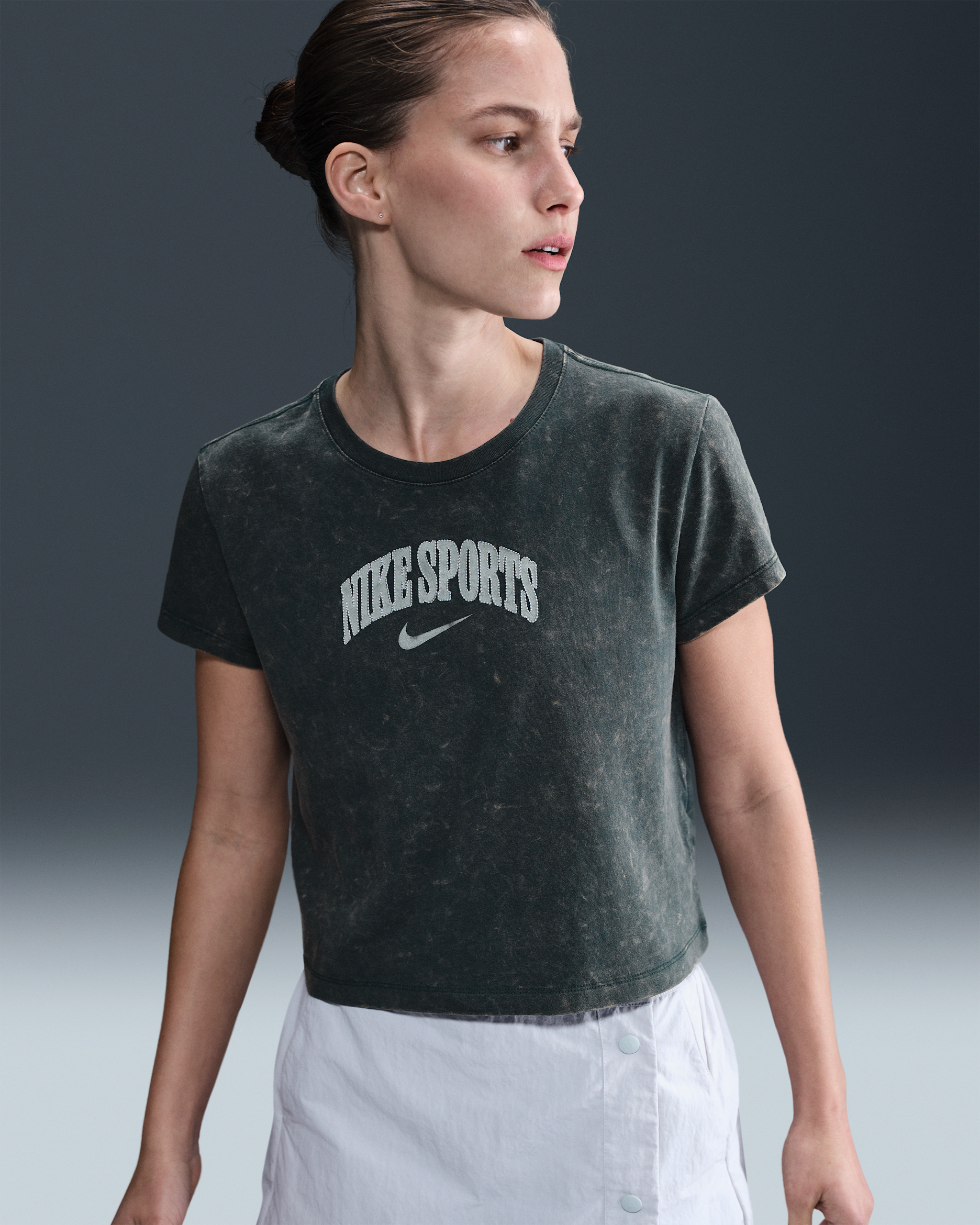 เสื้อยืดแขนสั้นผู้หญิง Nike Sportswear - Armory Navy