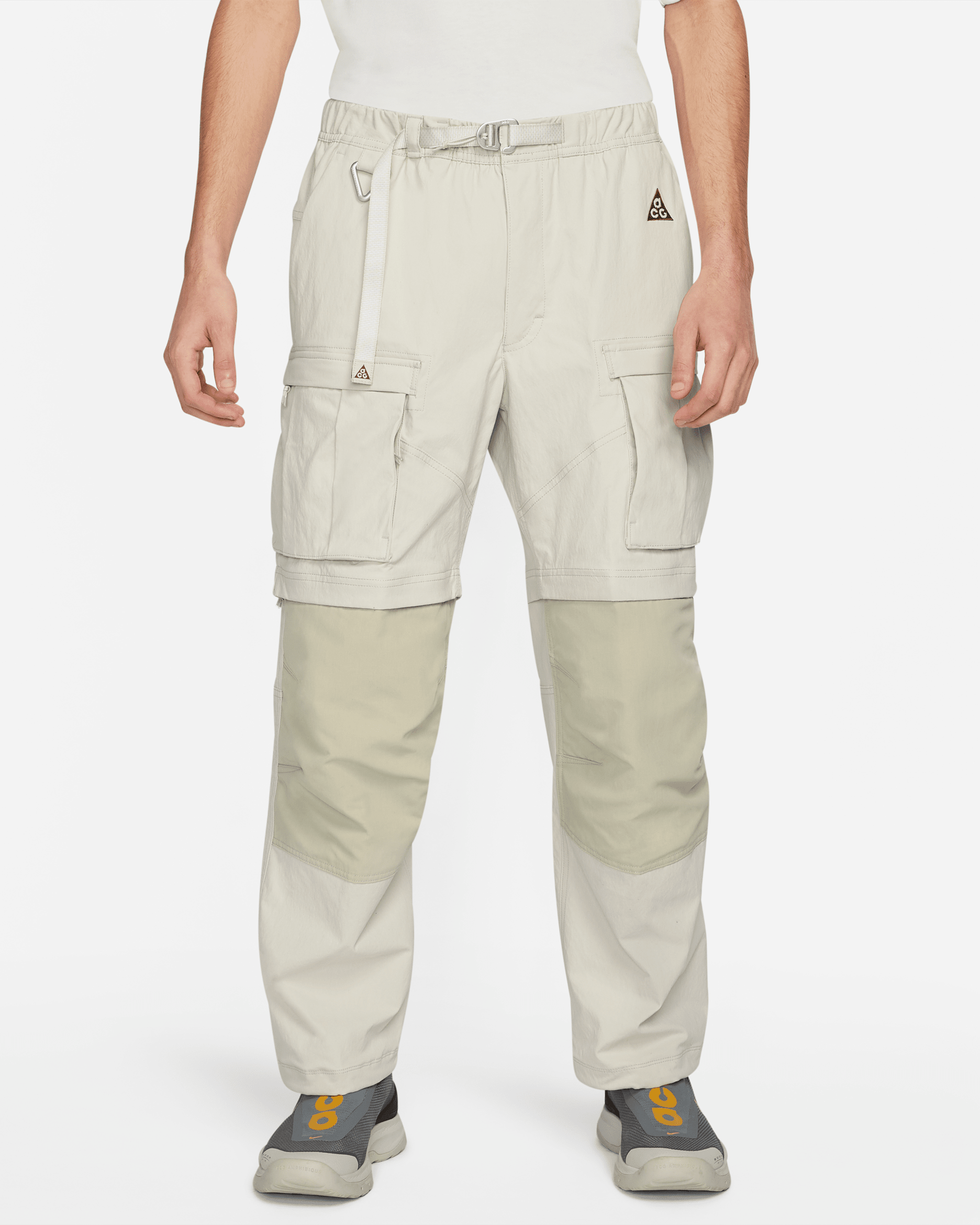 Nike ACG "Smith Summit" Men's Cargo Trousers - Light Bone/Light Stone