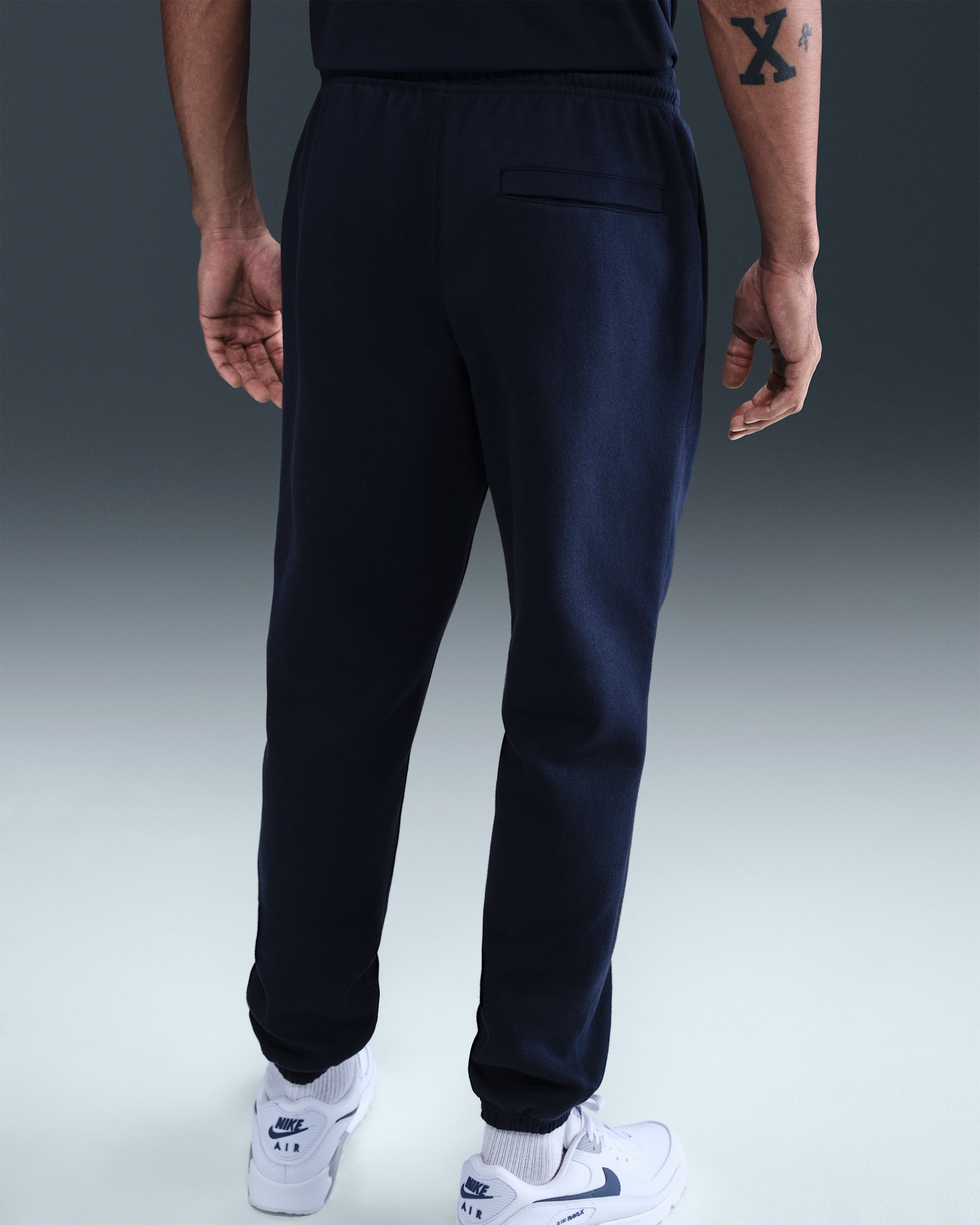 Nike Club Men's Cuffed Brushed Fleece Pants