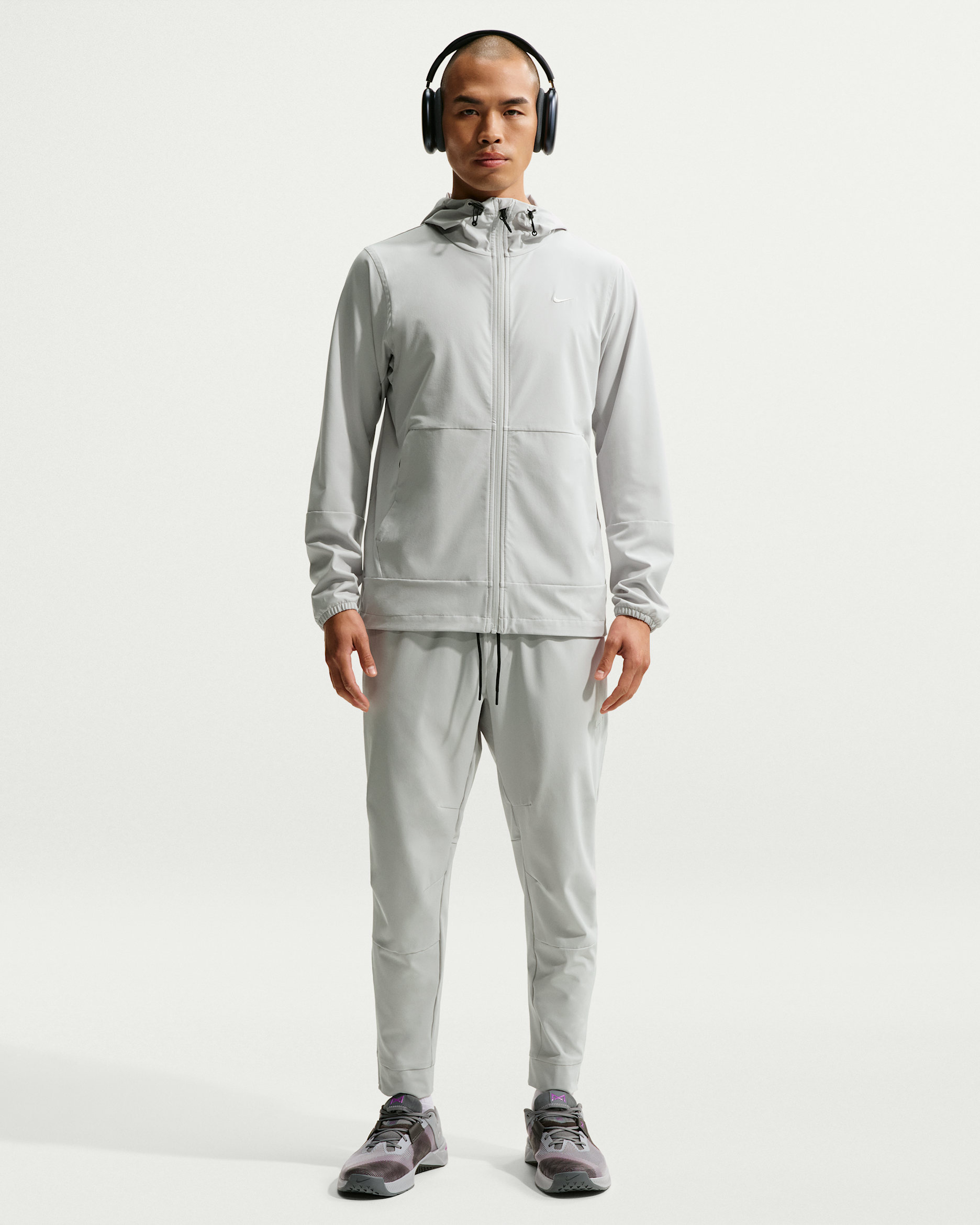 나이키 드라이 핏 언리미티드 남성 테이퍼드 레그 다용도 팬츠 - 그레이 포그/블랙/그레이 포그