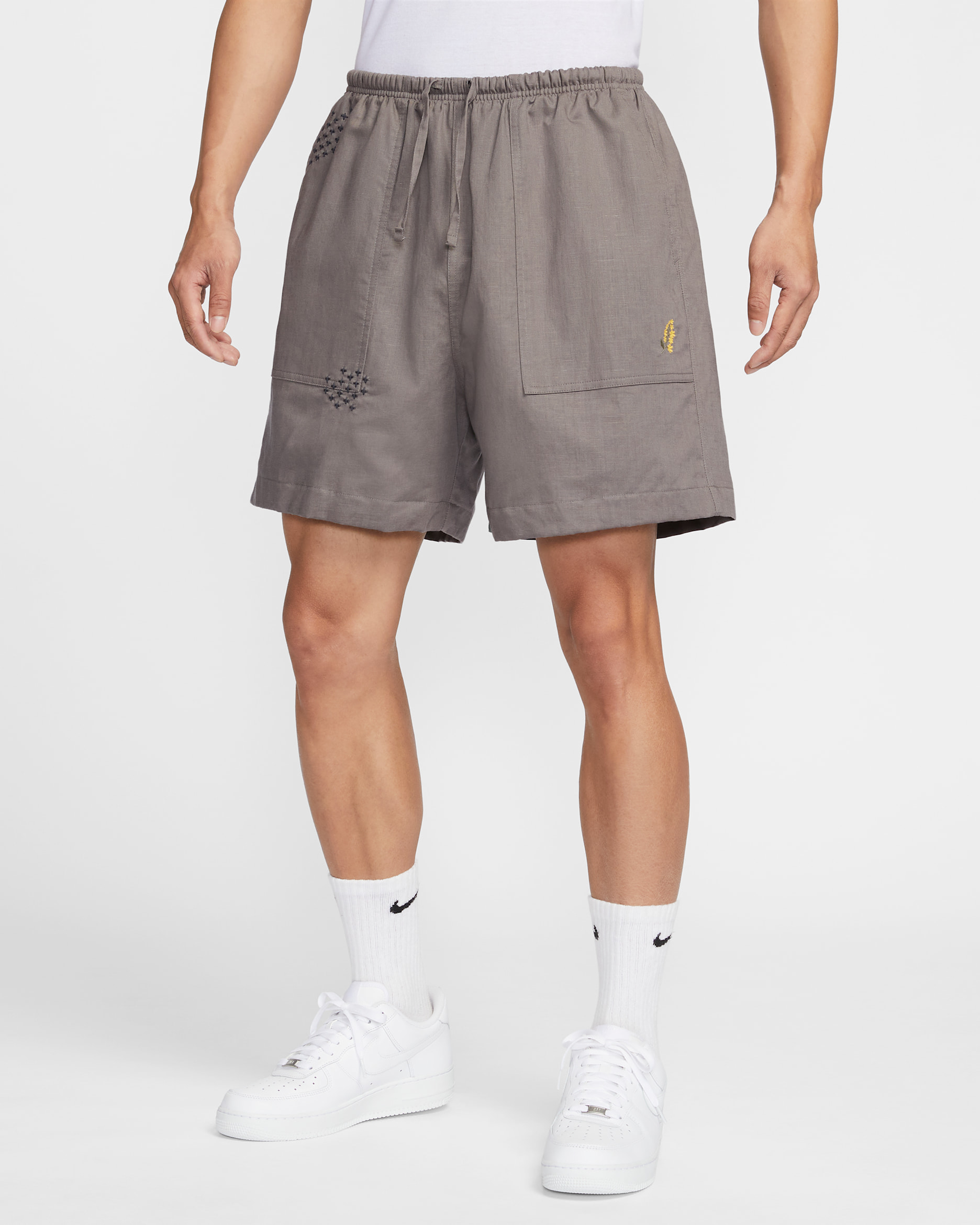 ナイキ ライフ メンズ リネン ショートパンツ (インナー付き) - ケイブストーン/アンスラサイト/ケイブストーン