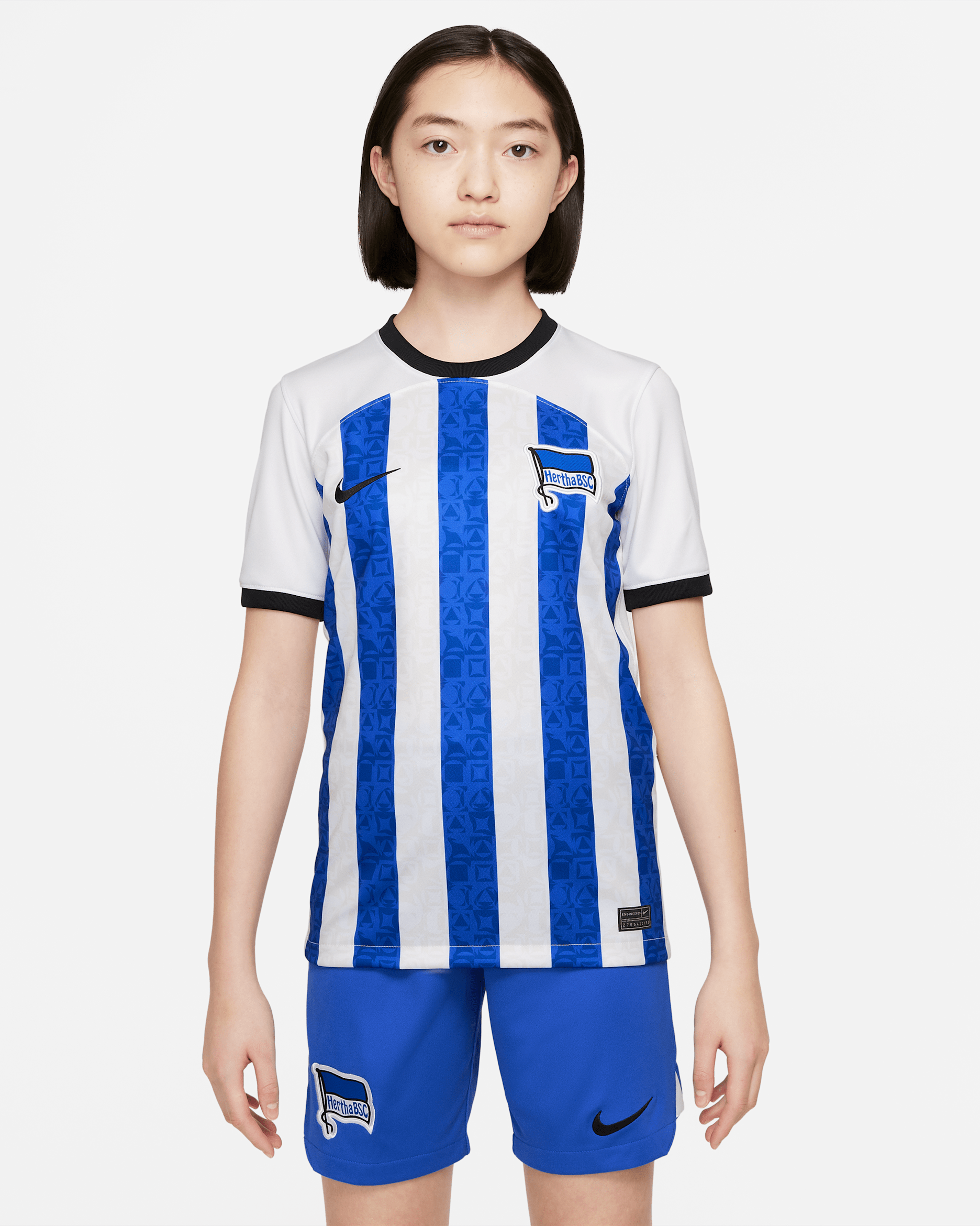 Hertha BSC 2022/23 Stadium Home Nike Dri-FIT Fußballtrikot für ältere Kinder - Weiß/Hyper Royal/Sport Royal/Schwarz