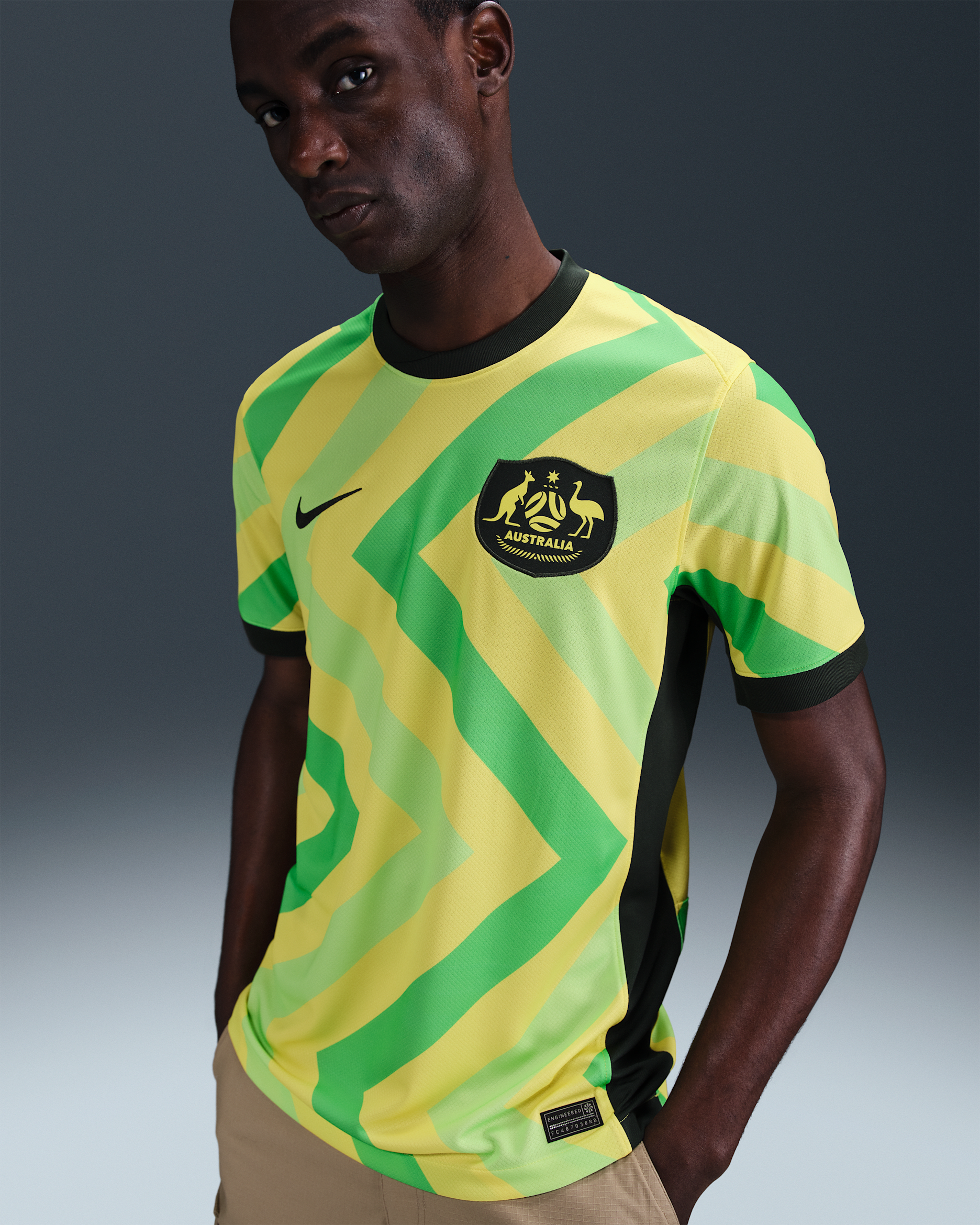 Australia 2025/26 Stadium Home Men's Nike Dri-FIT Football Replica Shirt - Light Voltage Yellow II/Pro Green/Pro Green/Pro Green