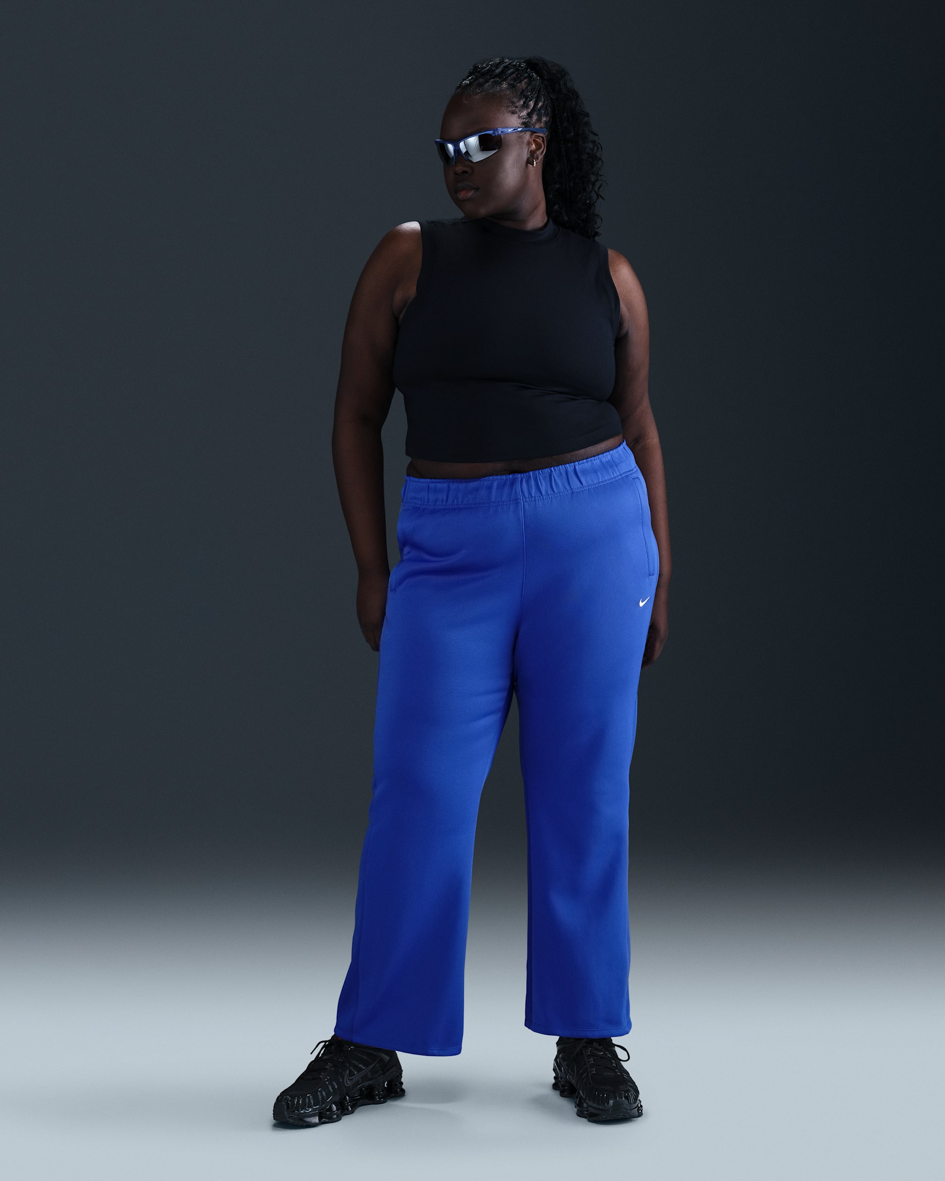 Nike Sportswear Windrunner Women's Mid-Rise Slim Knit Pants (Plus Size) - Hyper Royal/White