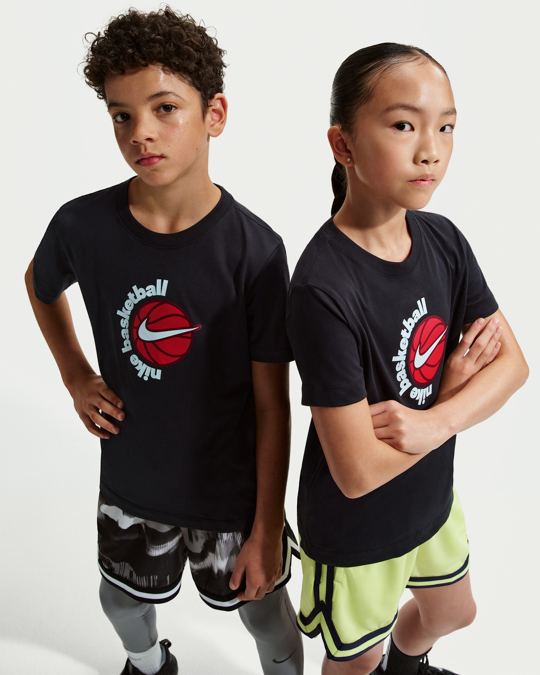 Playera para niños talla grande Nike Básquetbol - Negro