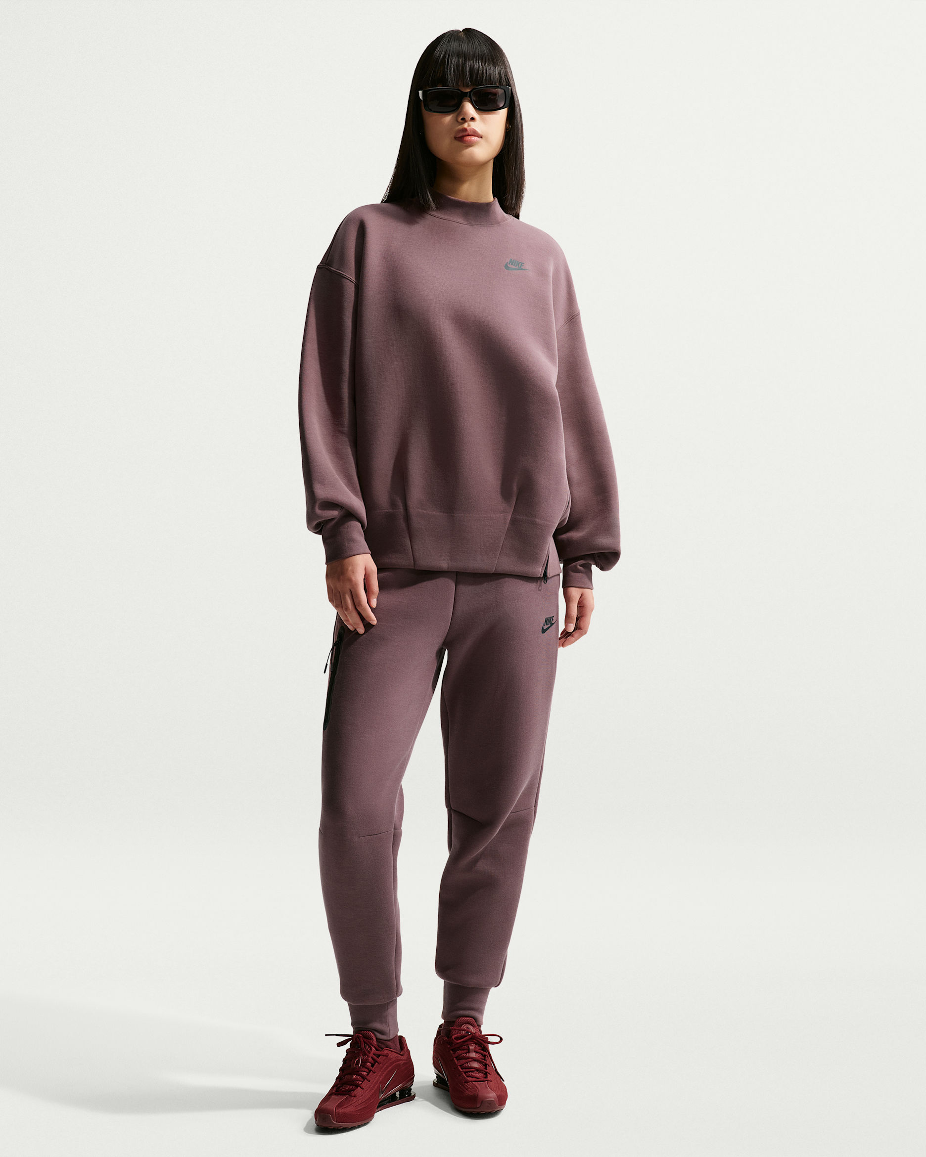 Nike Sportswear Tech Fleece joggingbroek met halfhoge taille voor dames - Tattoo/Zwart